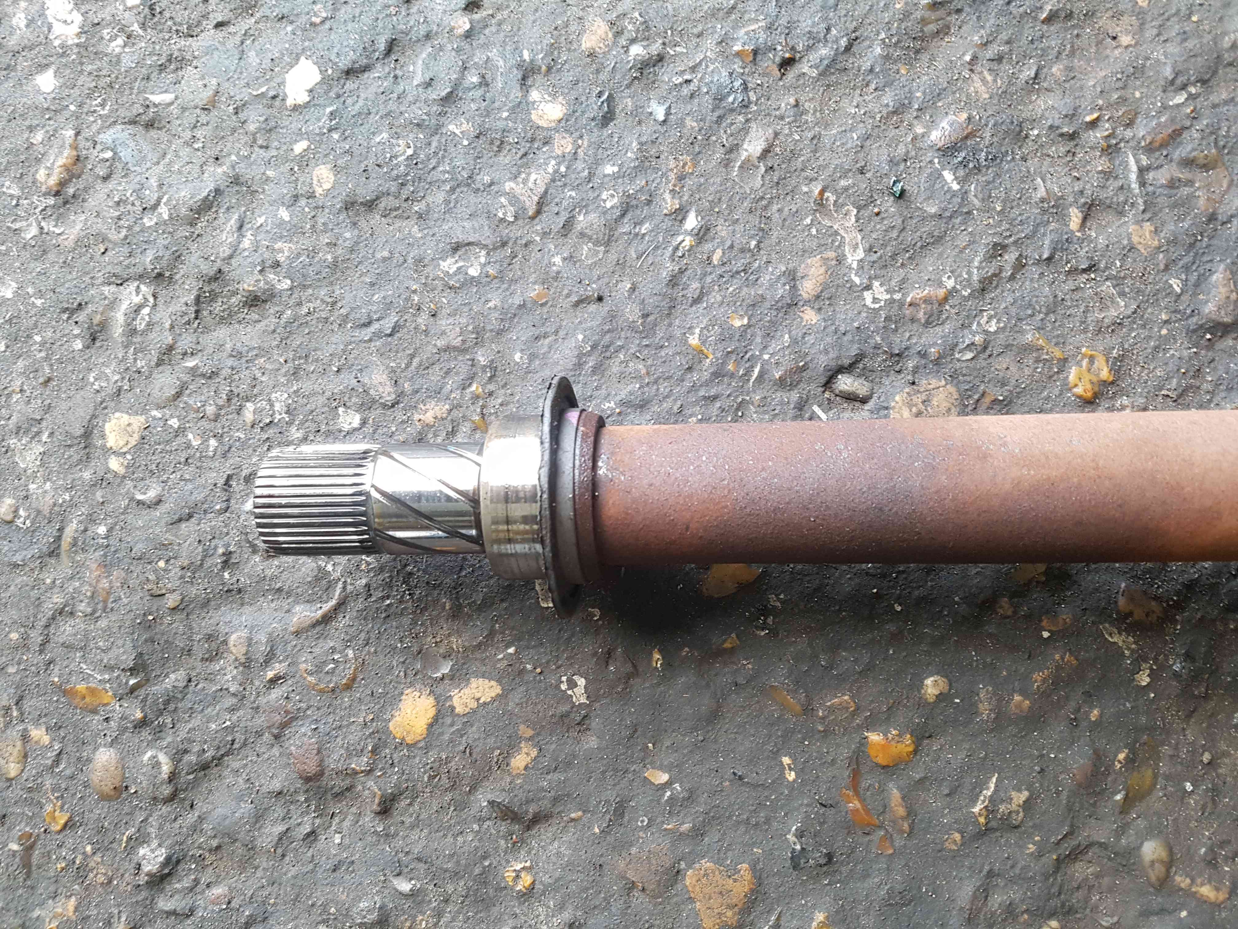 Thumb 6 Renault Captur 2019-2021 AUTO 1.2 TCE Driver OSF Front Driveshaft 391006849R
