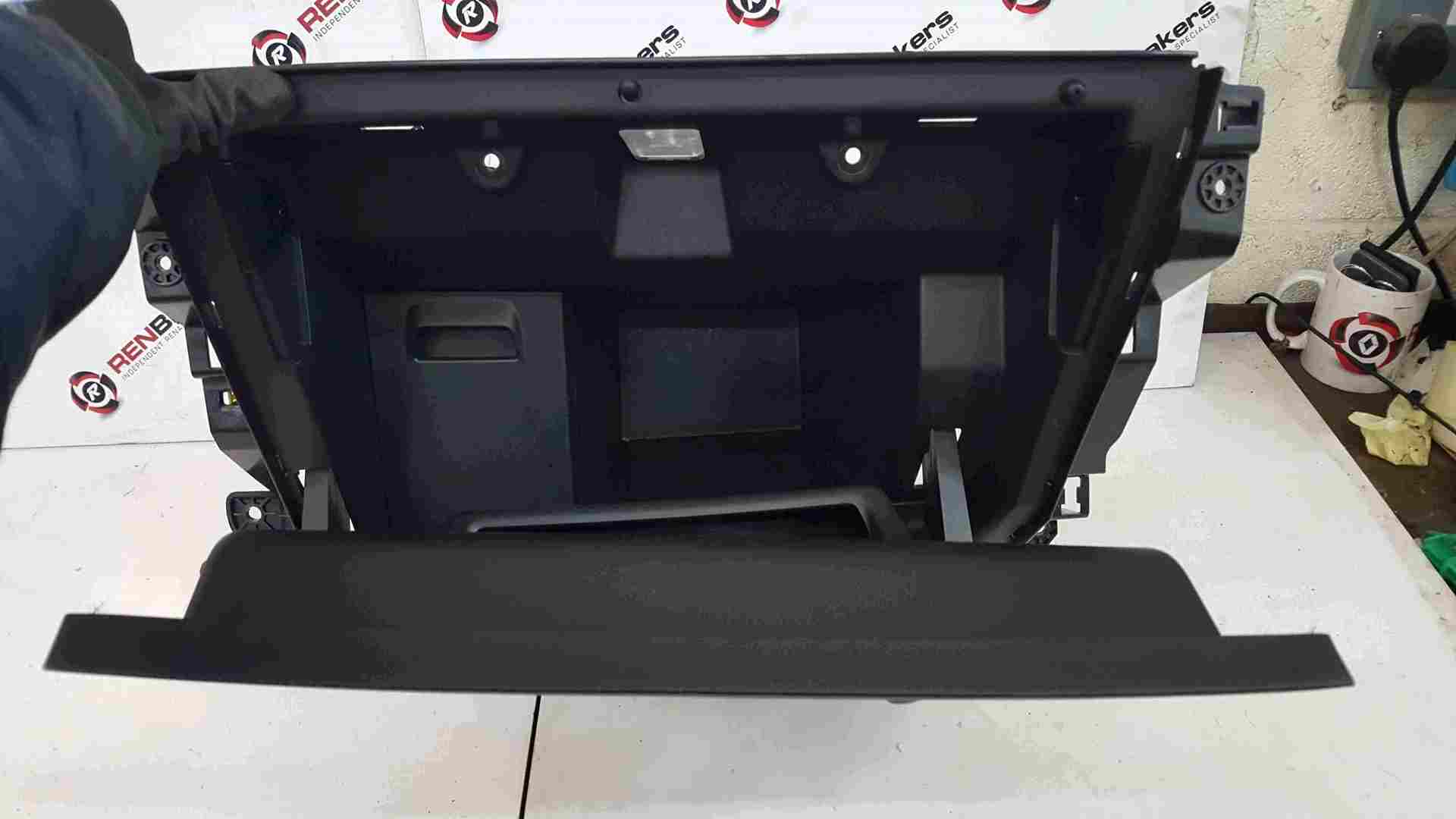 Thumb 5 Renault Captur 2019-2021 Dashboard Glove Box Compartment Storage 685004396R