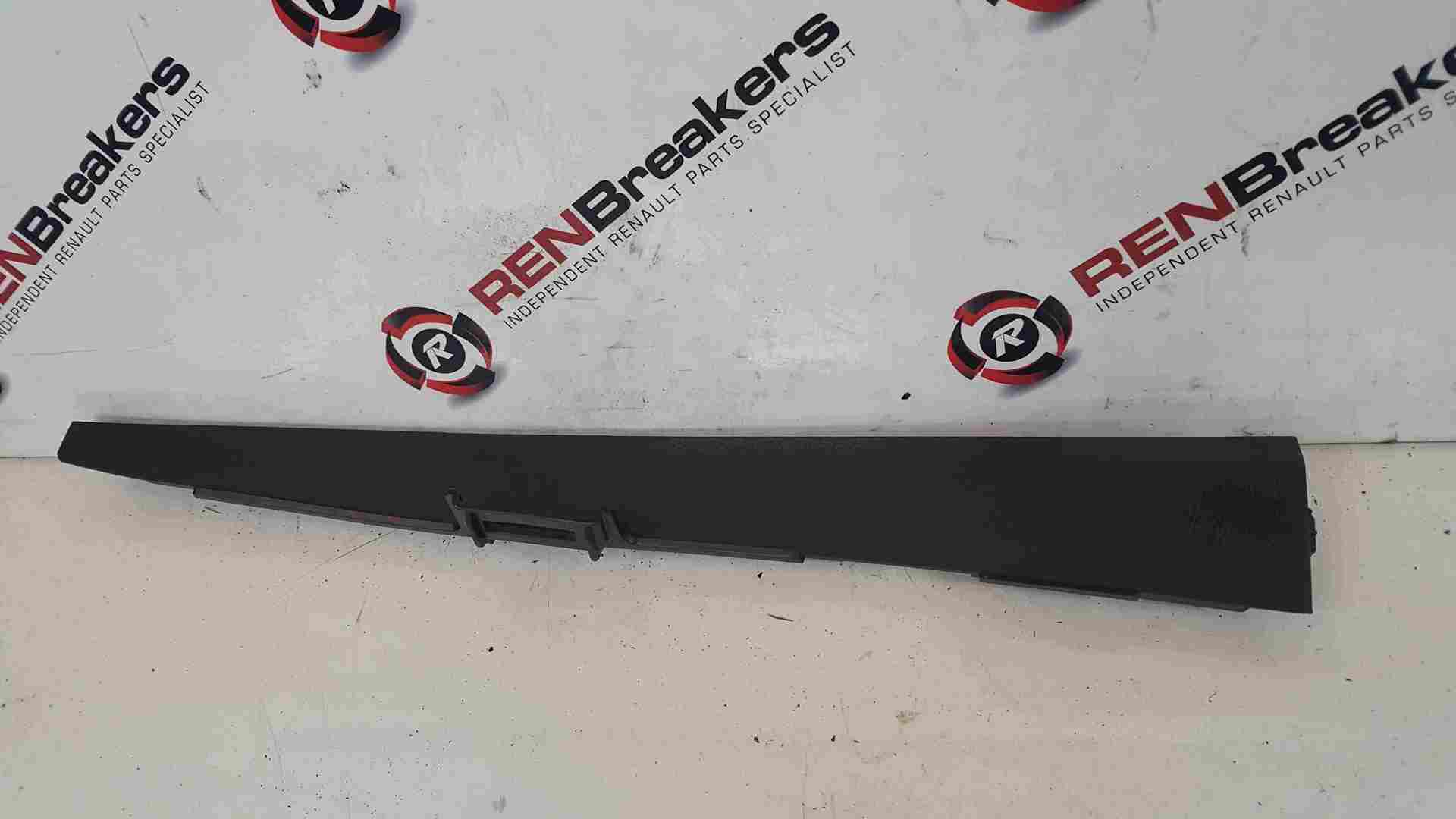 Thumb 2 Renault Captur 2019-2021 Drivers OS Trim Insert 689208858R