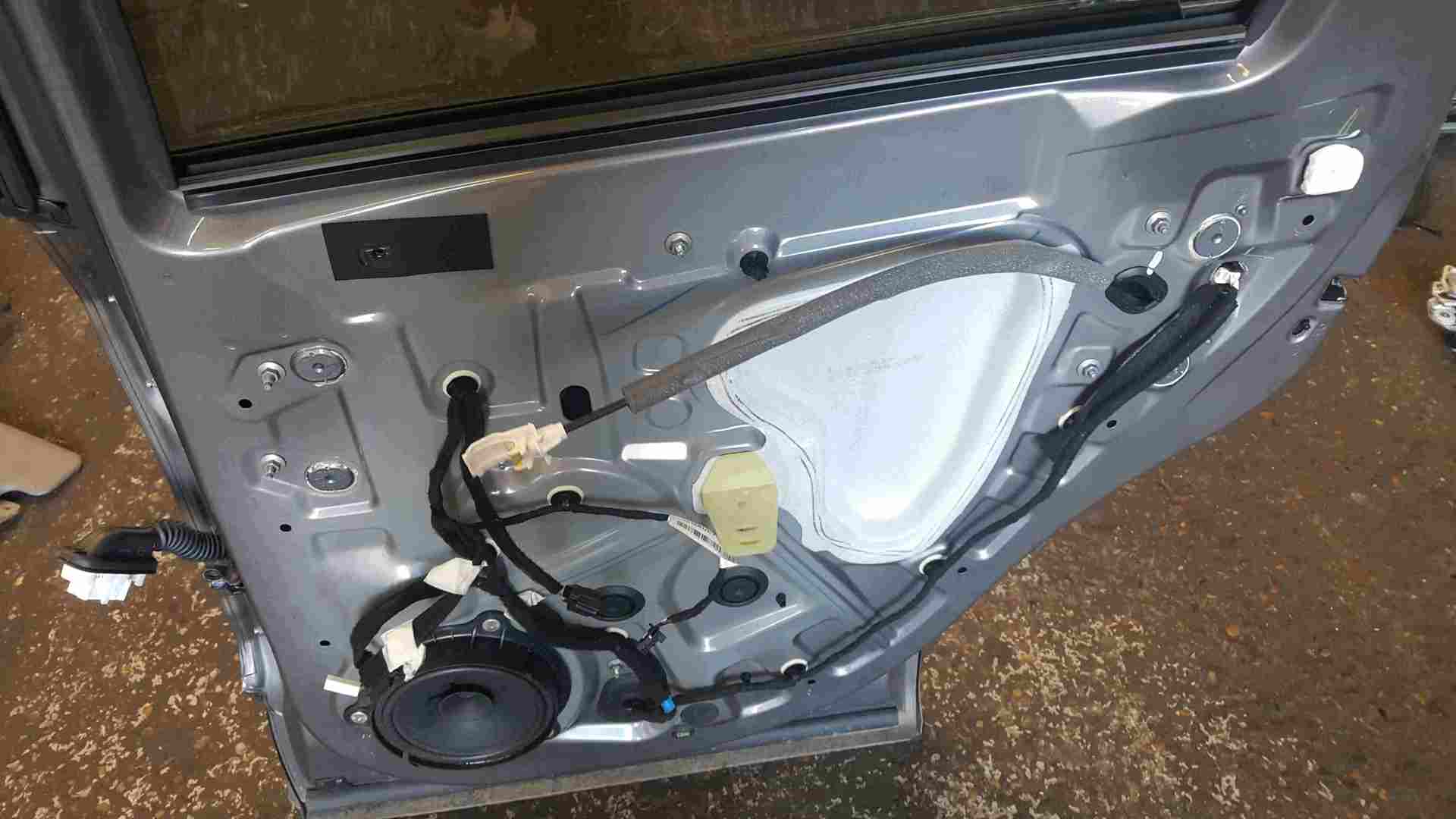 Thumb 3 Renault Captur 2019-2021 Drivers OSR Rear Door Grey BIXNK