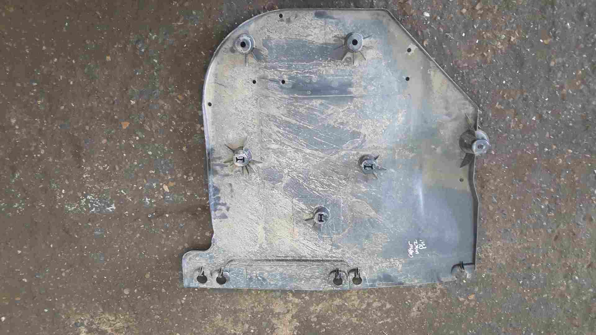 Thumb 3 Renault Captur 2019-2021 Engine Under Tray Cover 748A04069R