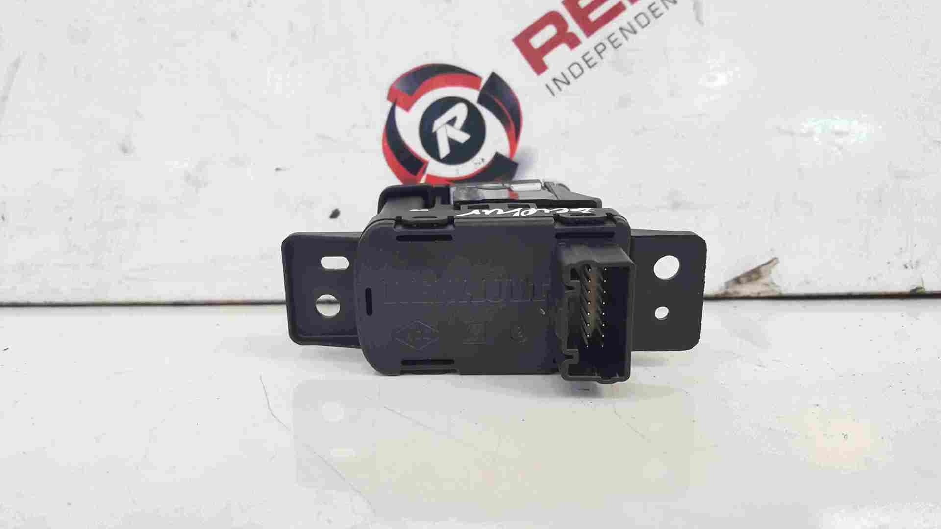 Thumb 2 Renault Captur 2019-2021 Handbrake Button