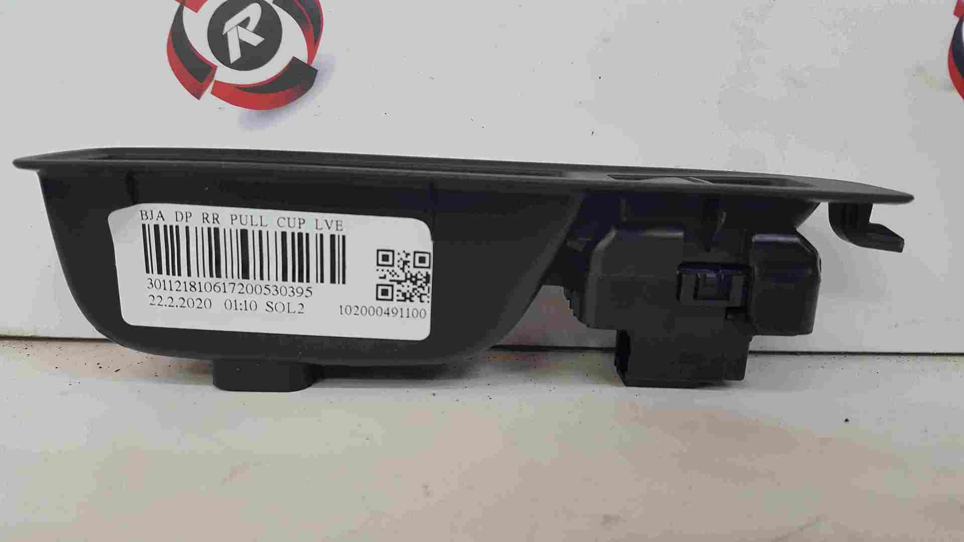 Thumb 3 Renault Captur 2019-2021 Passenger NSR Rear Window Switch Panel