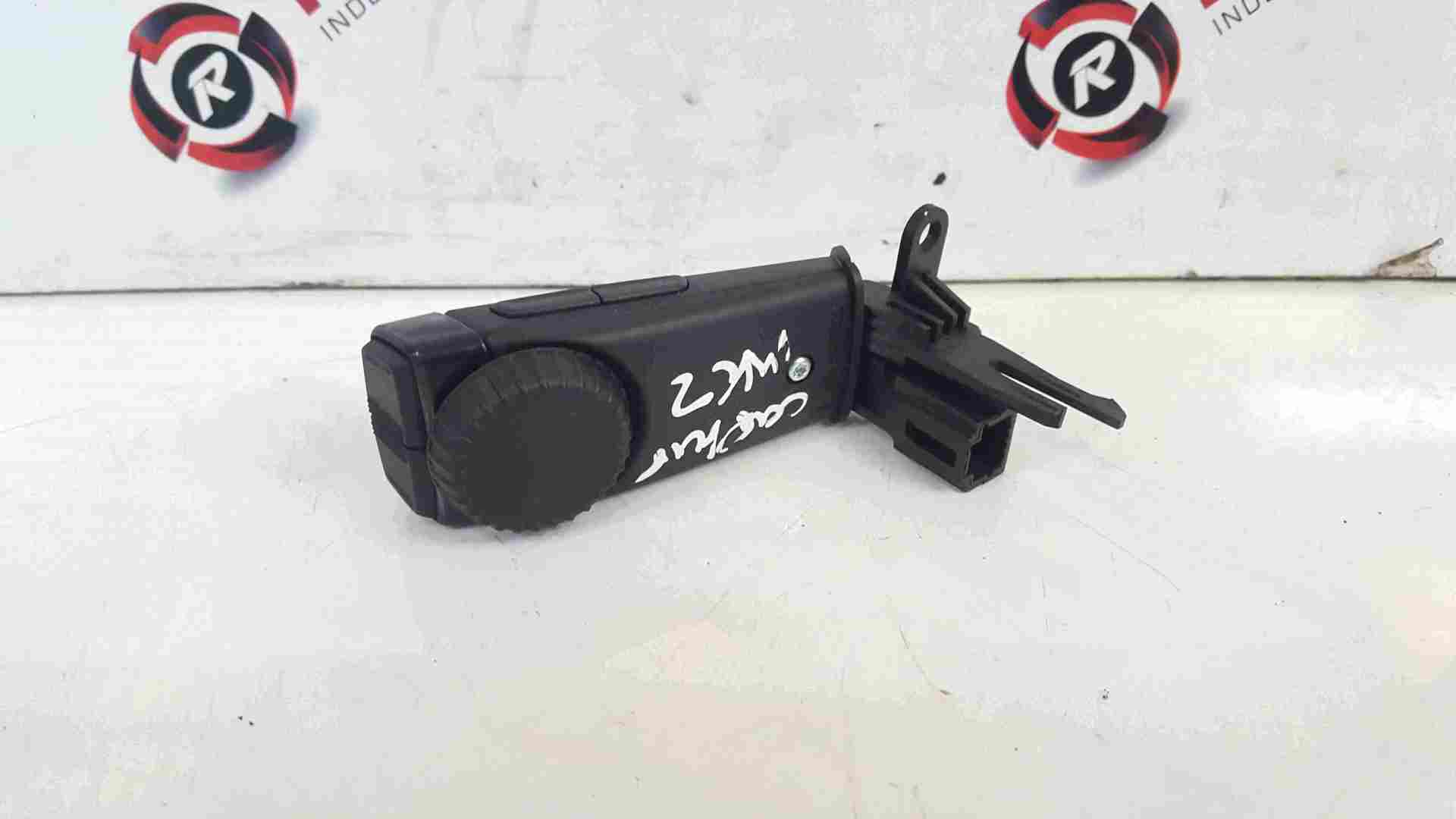 Thumb 3 Renault Captur 2019-2021 Radio Controls Stalk 255520099R