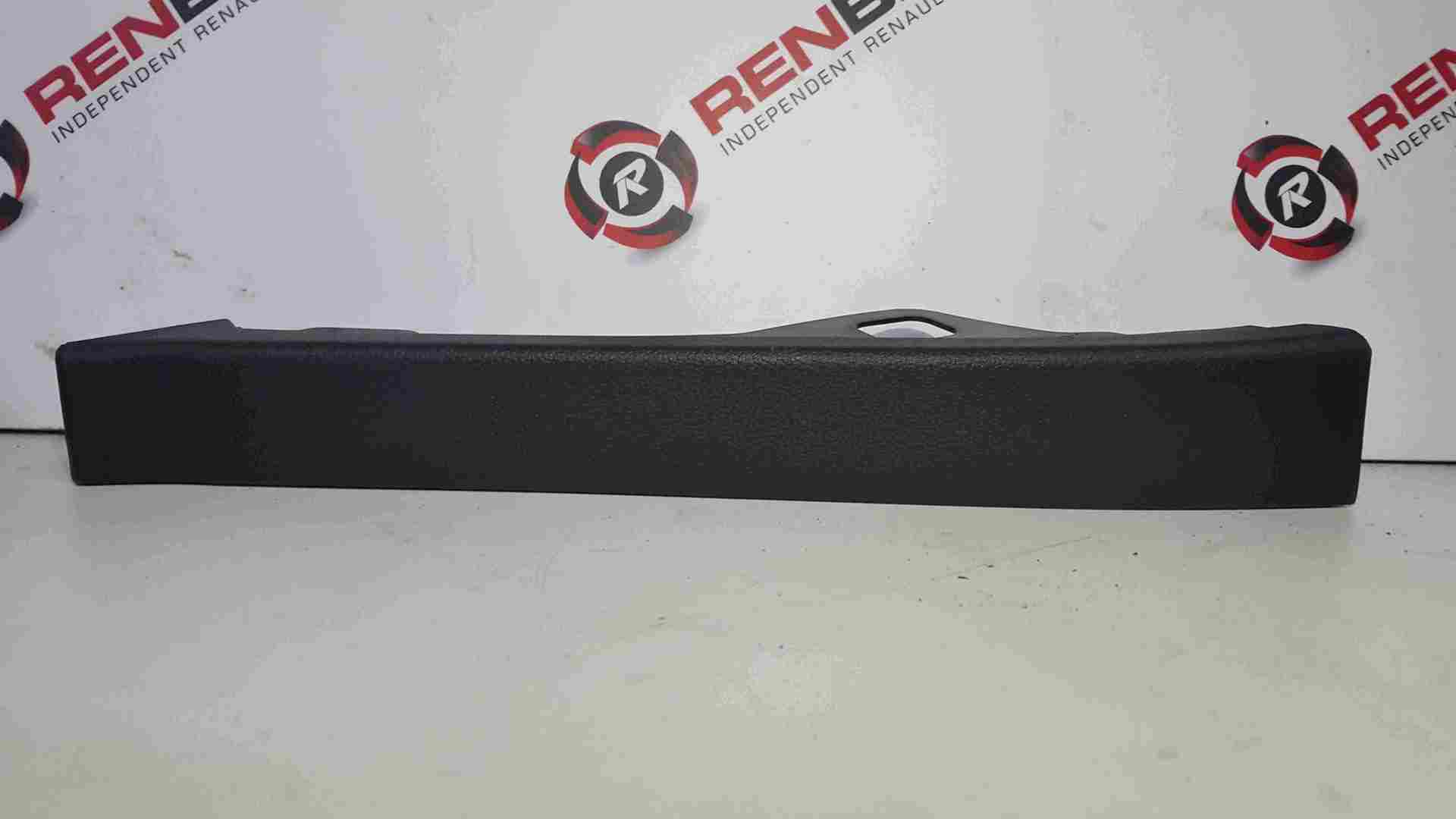 Renault Captur 2019-2021 Trim Plastic 681086698R