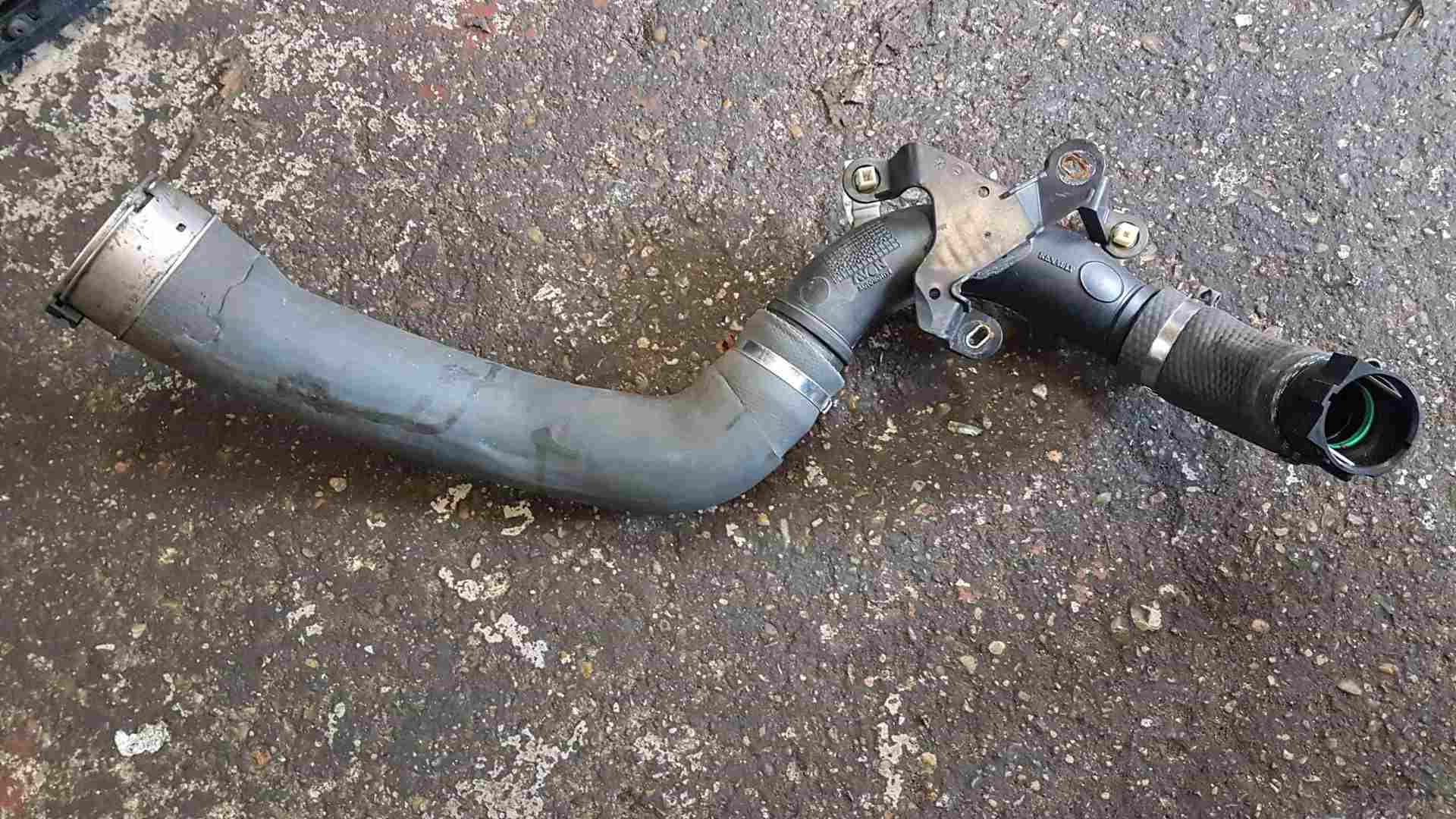 Thumb 2 Renault Captur MK1 2013-2019 1.2 Turbo To Intercooler Pipe H5F408 144601001r