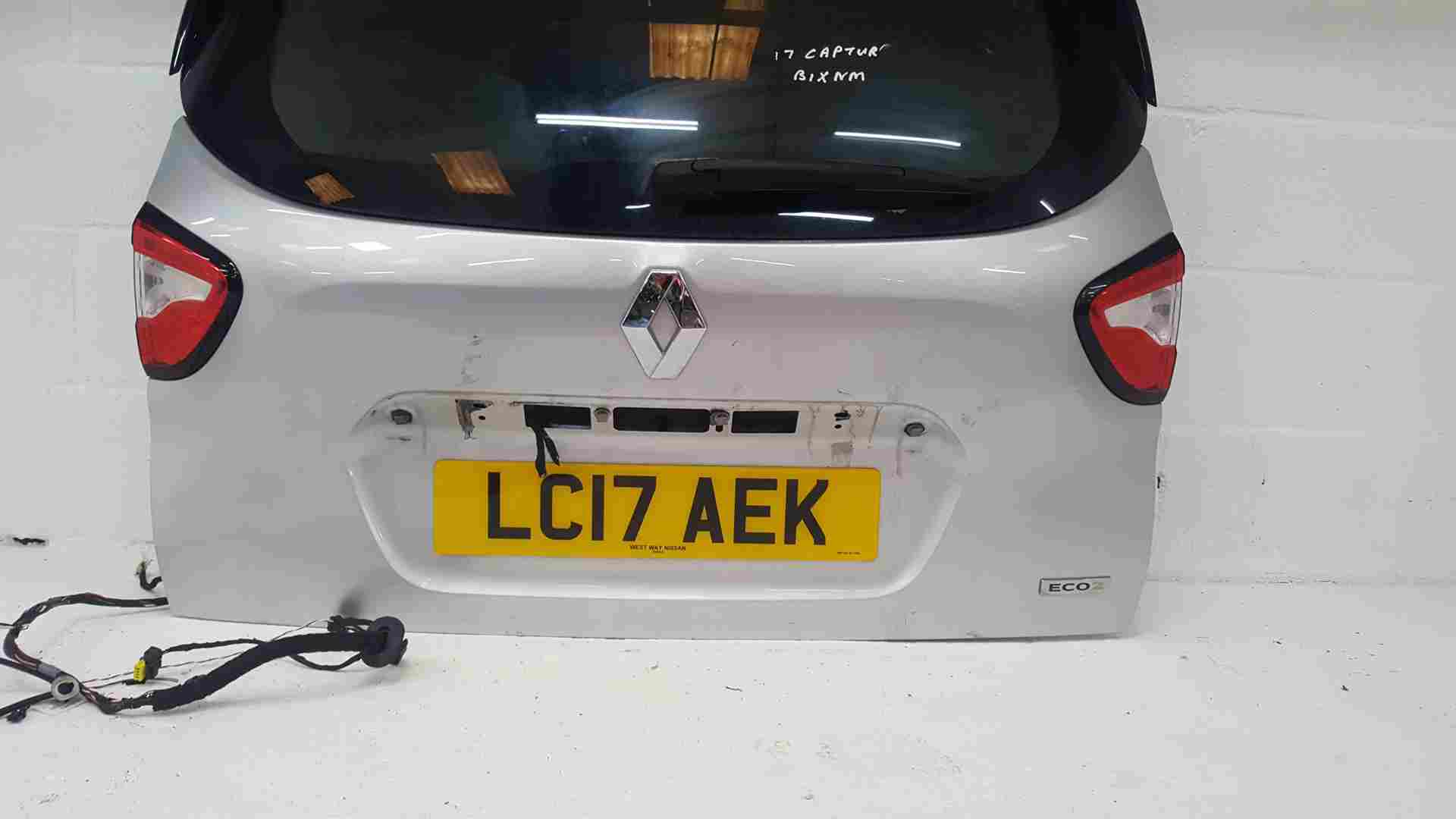Thumb 3 Renault Captur MK1 2013-2019 Boot Tailgate Boot LID Bixnm No Captur Badge