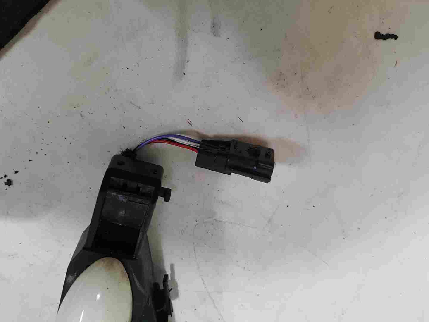 Thumb 2 Renault Captur MK1 2013-2019 Driver OSF R Exterior Door Handle Bixnd Ivory 