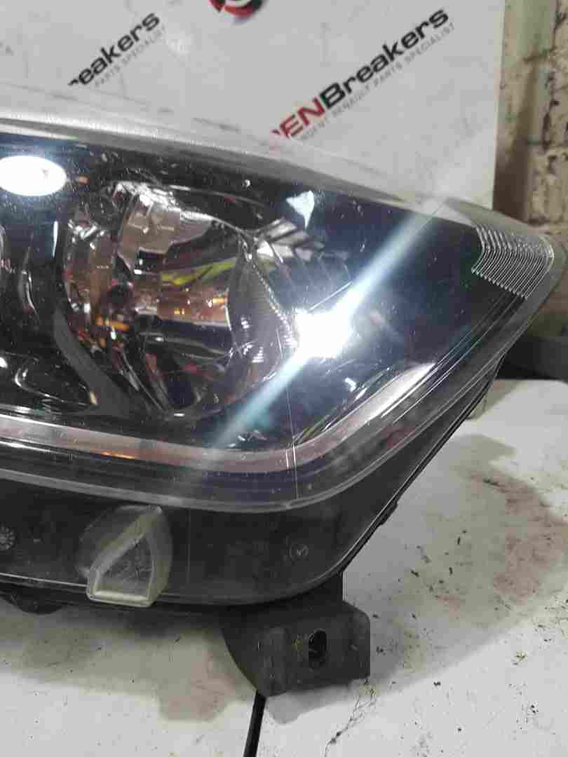 Thumb 3 Renault Captur MK1 2013-2019 Drivers OSF Front Headlight BROKEN BRACKETS
