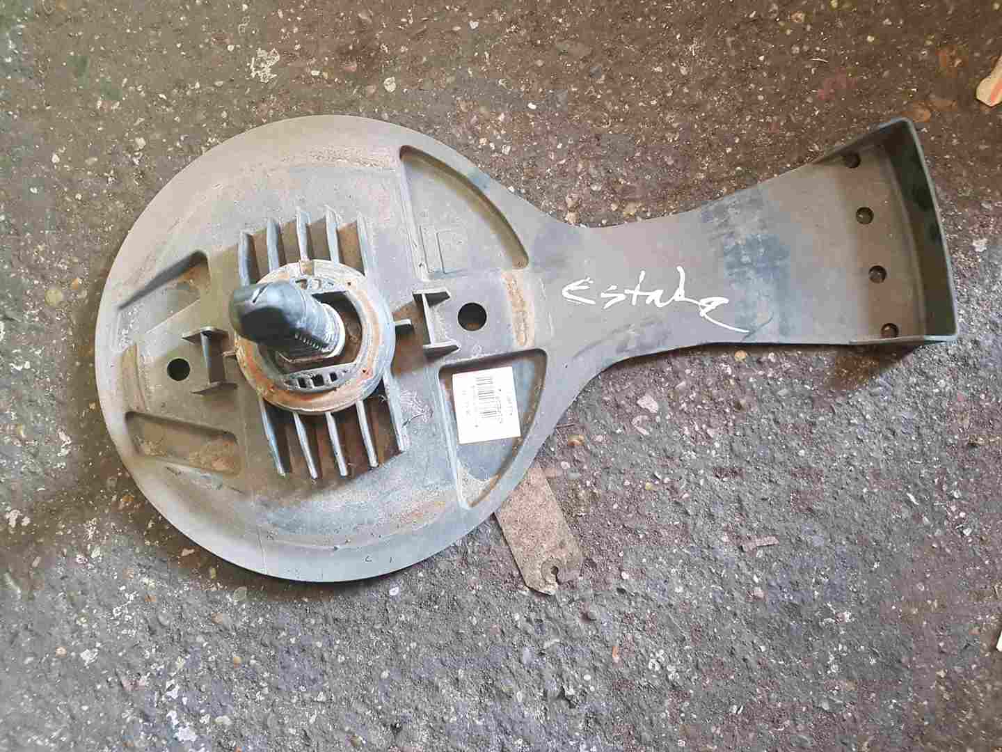 Thumb 2 Renault Clio + Estate MK3 2005-2019 Spare Wheel Winch Carrier 8200667569