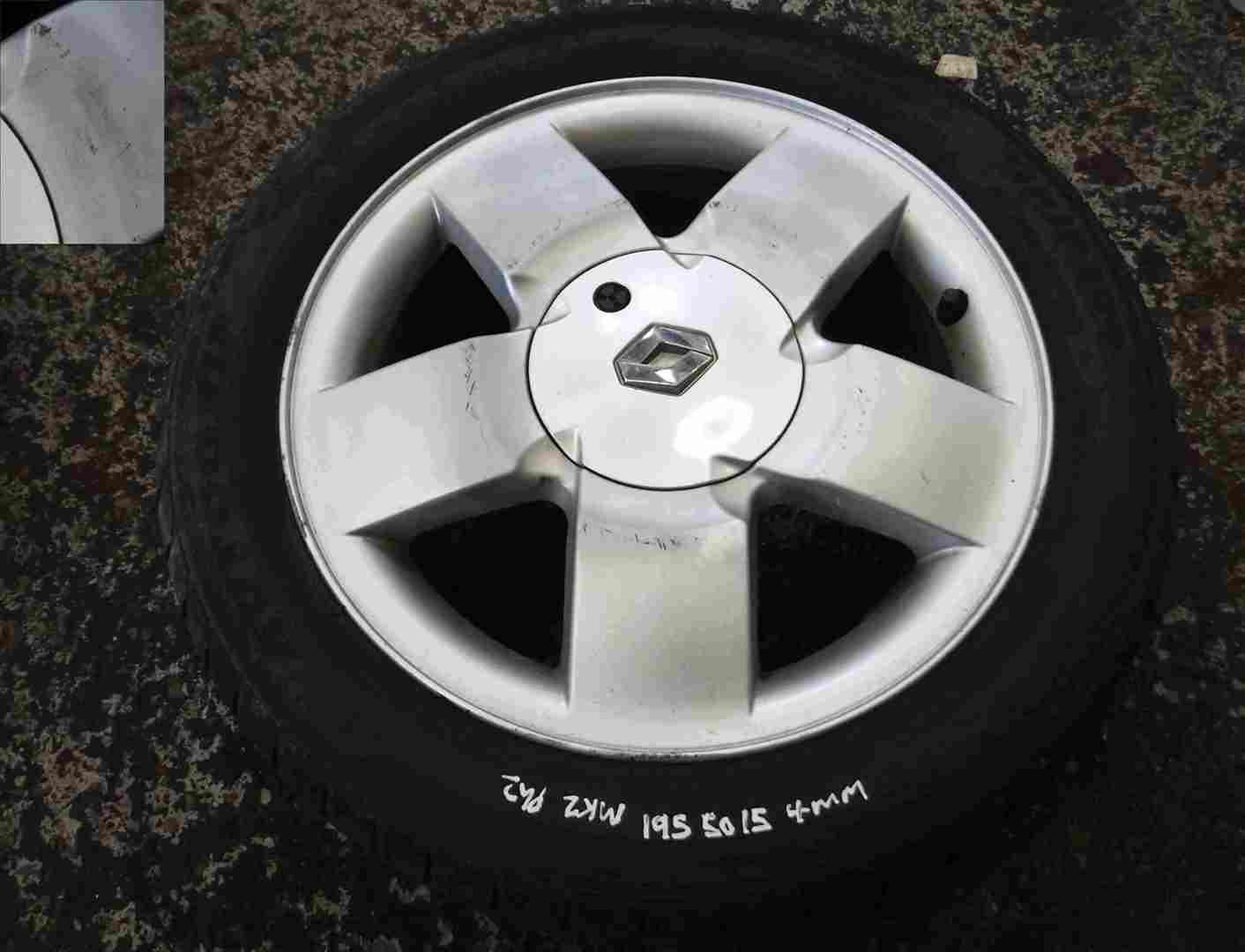 Renault Clio 2001 2006 Privilege Equation Alloy Wheel Tyre 195 50 15 Renault Clio 2001 2006 Privilege Equation Alloy Wheel Tyre 195 50 15