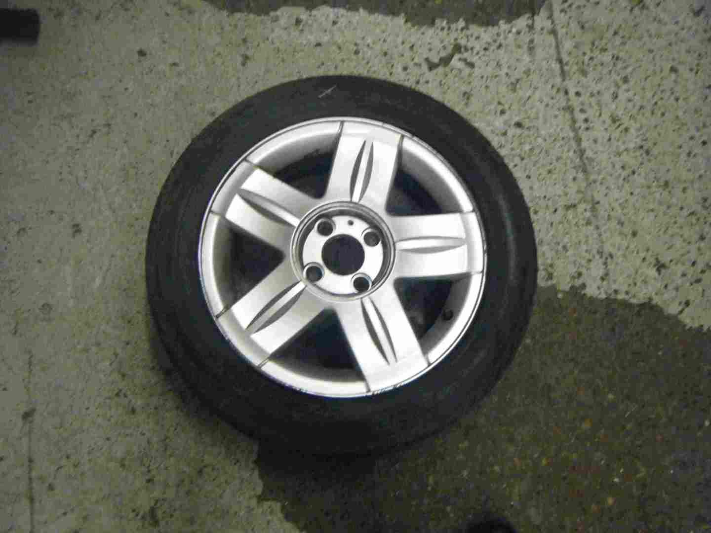 Renault Clio 2001-2012 Campus Alloy Wheel Standard 185 55 15 6mm x1 8200760342
