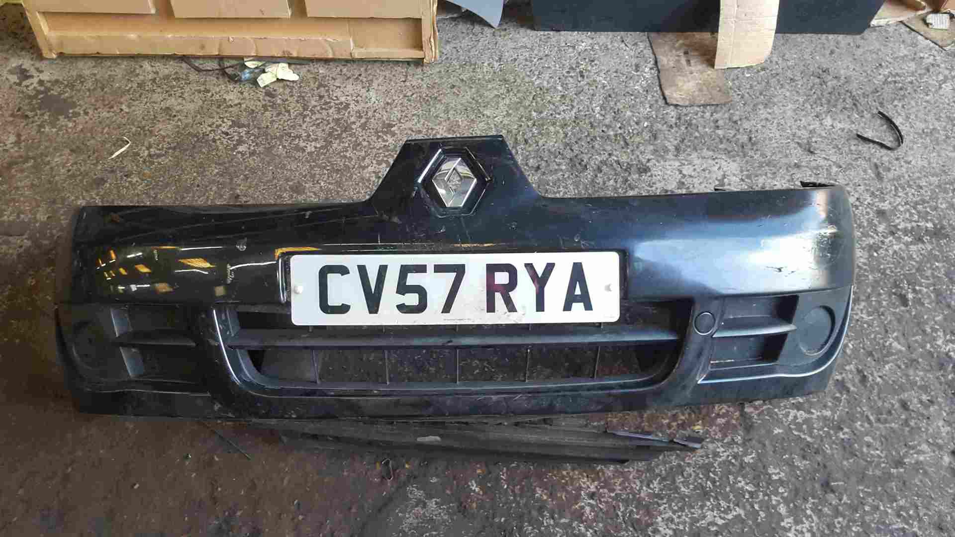 Renault Clio Campus MK2 2001-2010 Front Bumper Black 676