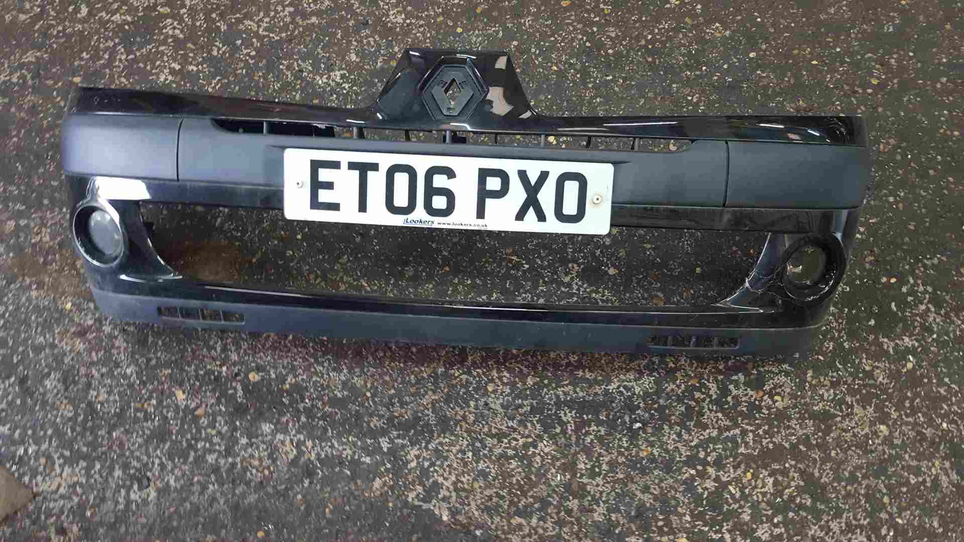 Thumb 3 Renault Clio Campus MK2 2001-2010 Front Bumper Black 676 No Grill