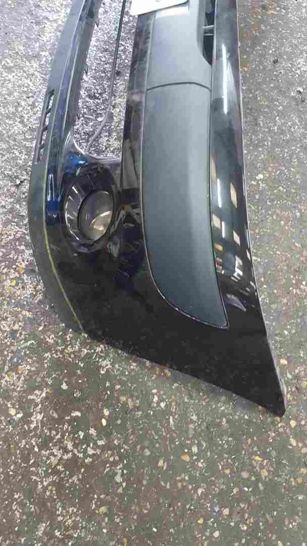 Thumb 2 Renault Clio Campus MK2 2001-2010 Front Bumper Black 676 No Grill