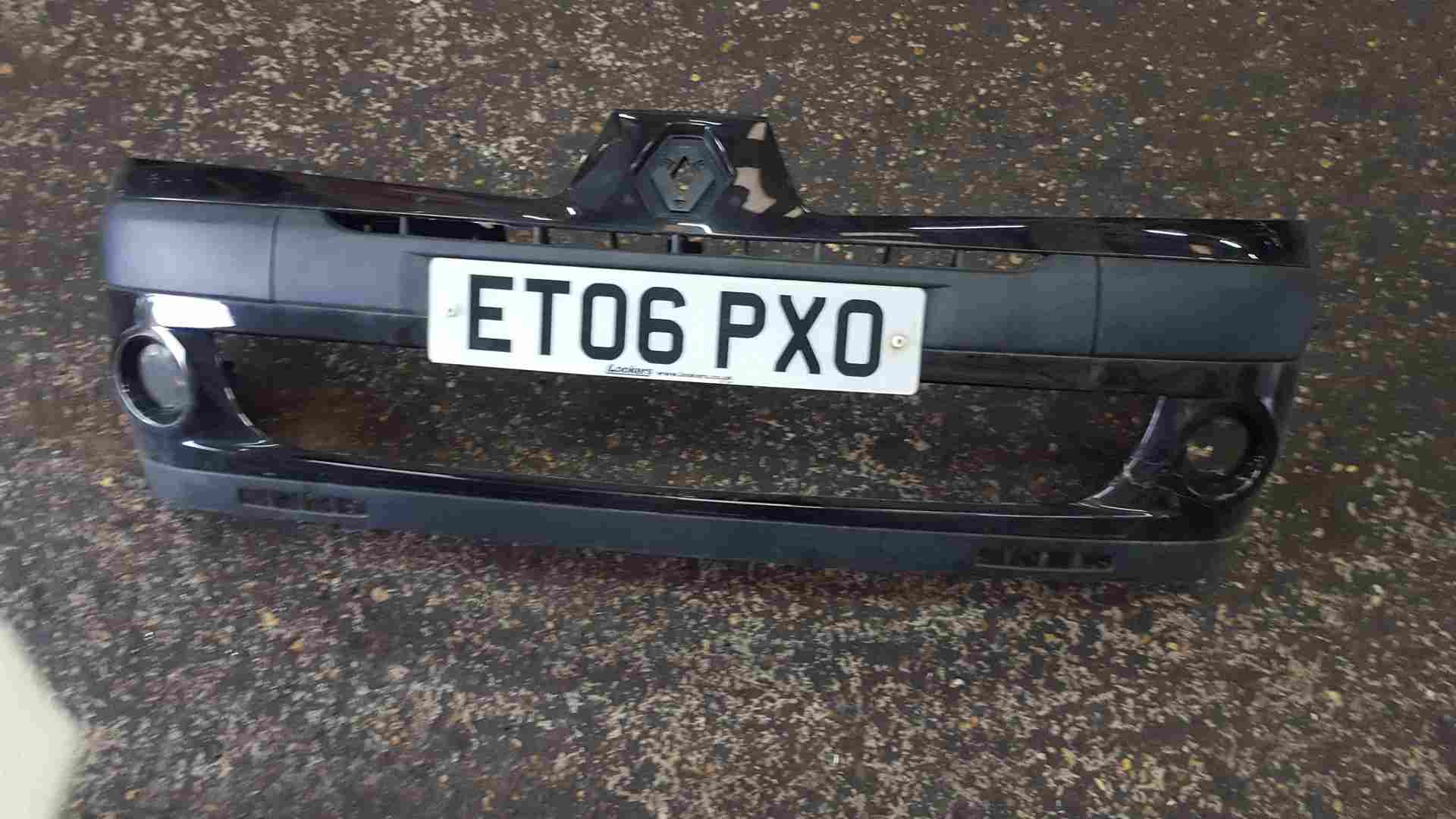 Renault Clio Campus MK2 2001-2010 Front Bumper Black 676 No Grill