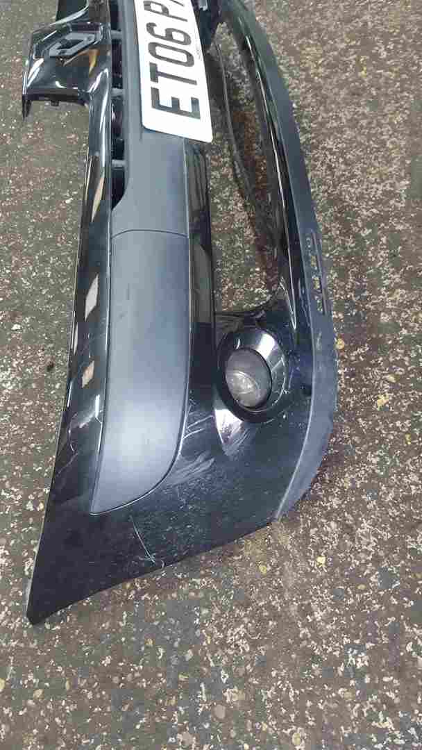 Thumb 4 Renault Clio Campus MK2 2001-2010 Front Bumper Black 676 No Grill