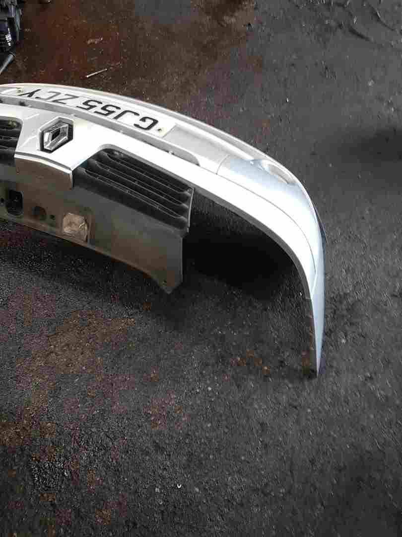 Thumb 6 Renault Clio Campus MK2 2001-2010 Front Bumper Silver Ted69