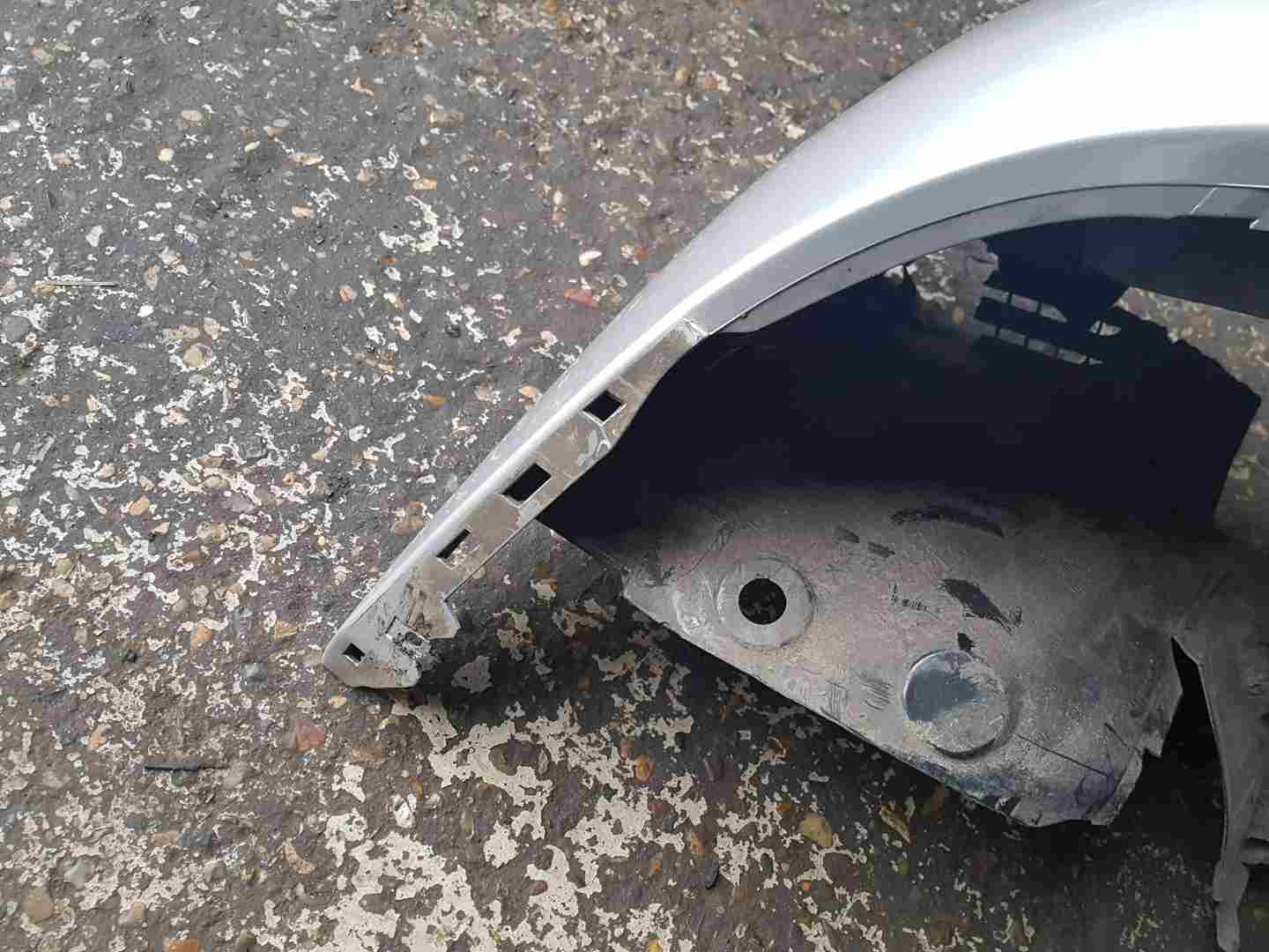 Thumb 5 Renault Clio Campus MK2 2001-2010 Front Bumper Silver Ted69