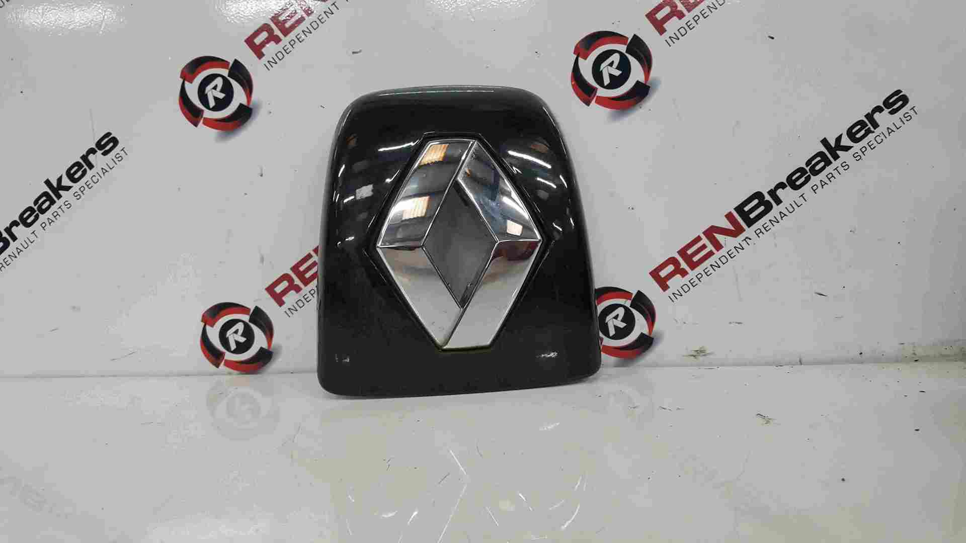 Renault Clio Campus MK2 2001-2010 Rear Boot Badge Surround Black 676 8200657281