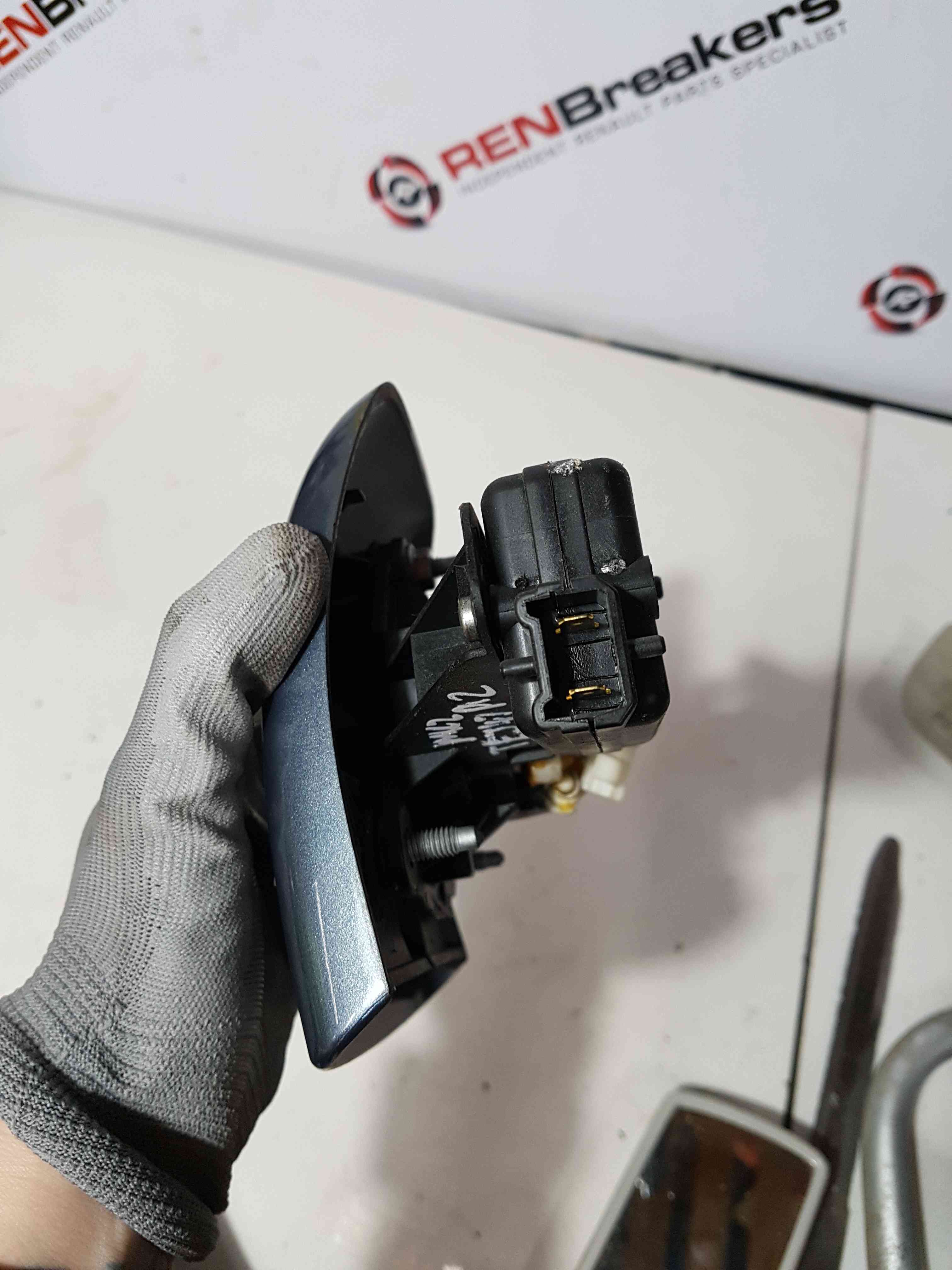 Thumb 5 Renault Clio Campus MK2 2001-2010 Tailgate Boot Lock Button Purple Blue Tej47