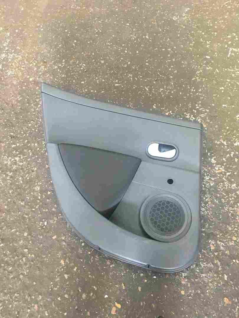 Renault Clio Estate MK3 2005-2012 Passenger NSR Rear Door Card 8200293858