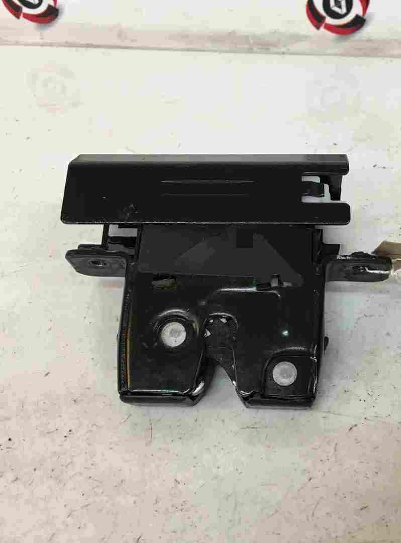 Renault Clio Estate MK3 2005-2012 Rear Boot Tailgate Lock Mechanism