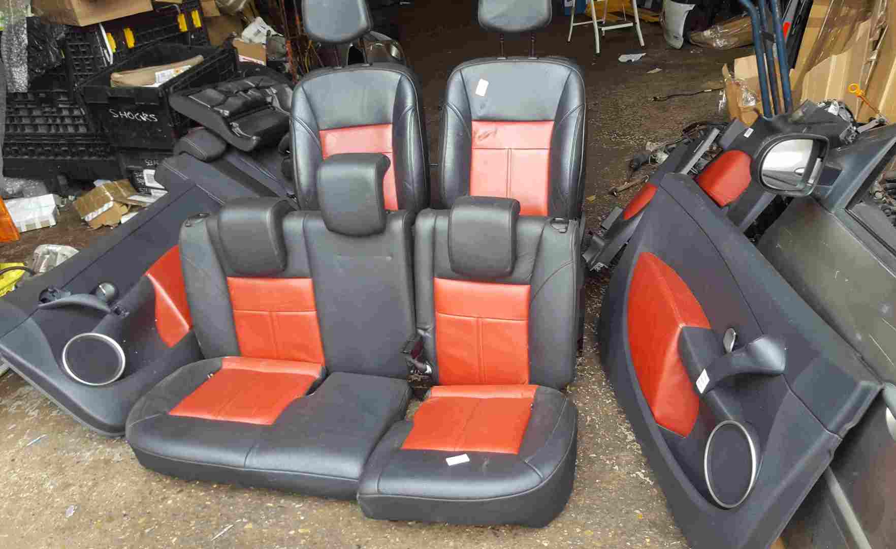 Thumb 5 Renault Clio 3 Door MK3 2005-2012 Red Black Leather Interior Set Cards