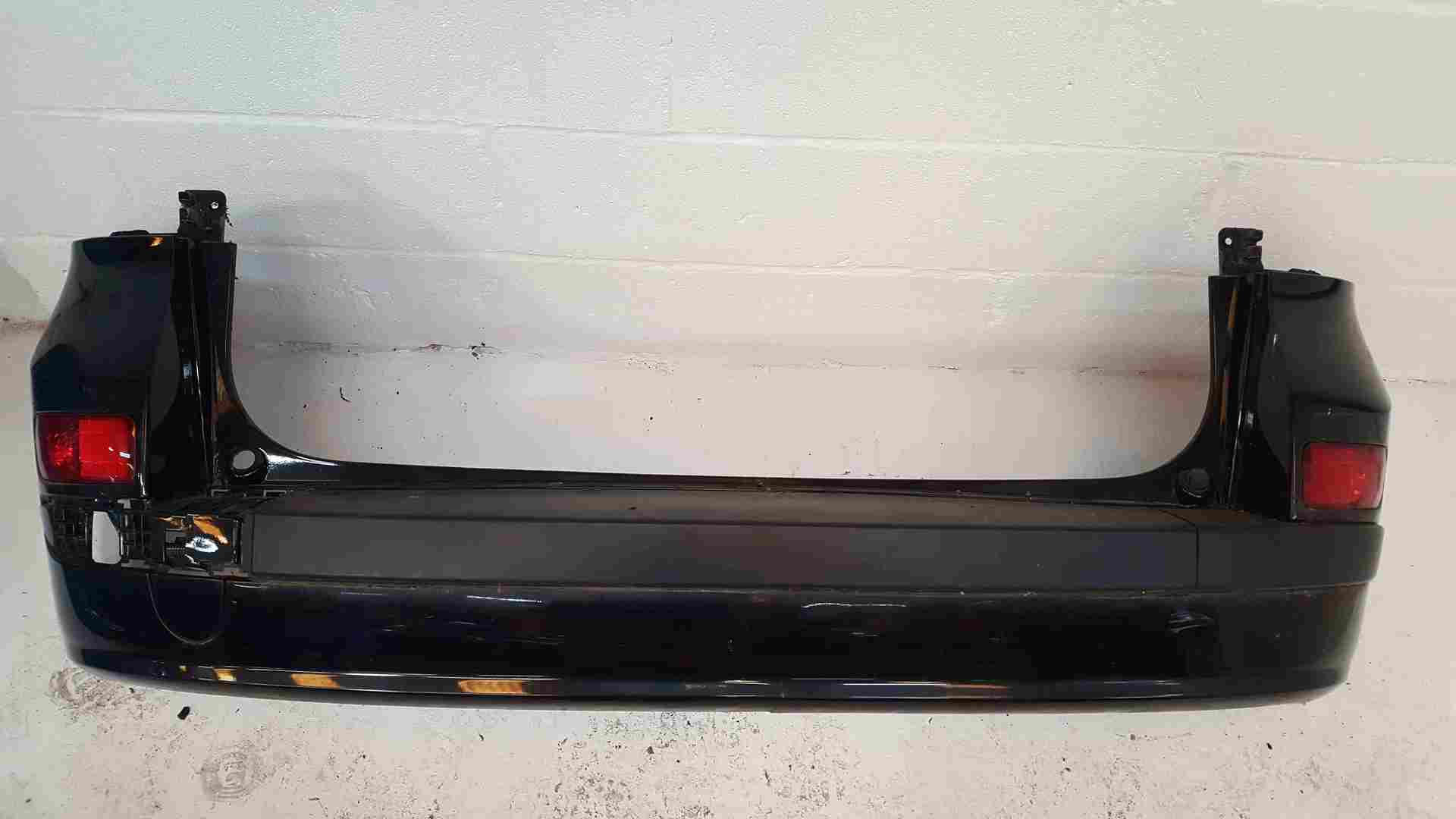 Renault Clio Estate MK3 2009-2012 Rear Bumper Black 676 NV676 Split