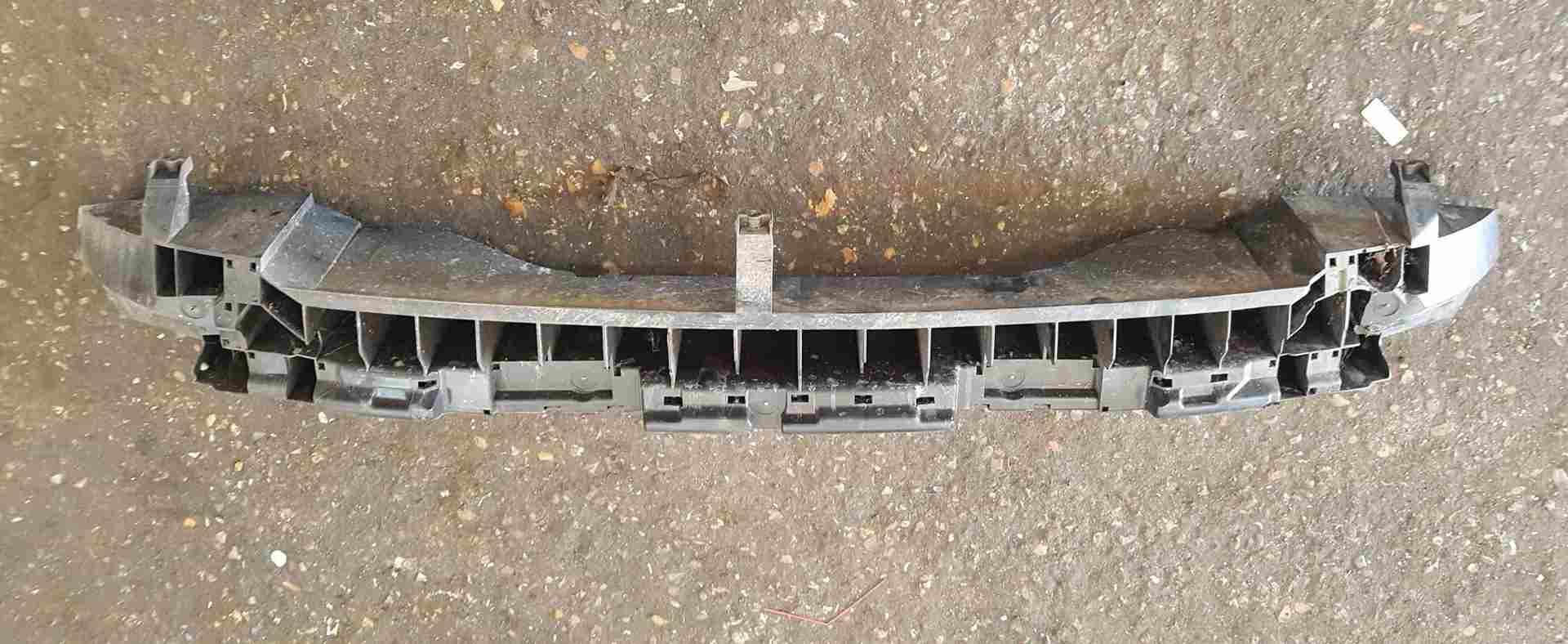 Renault Clio Estate MK3 2009-2012 Rear Bumper Reinforcement Bar Plastic Panel
