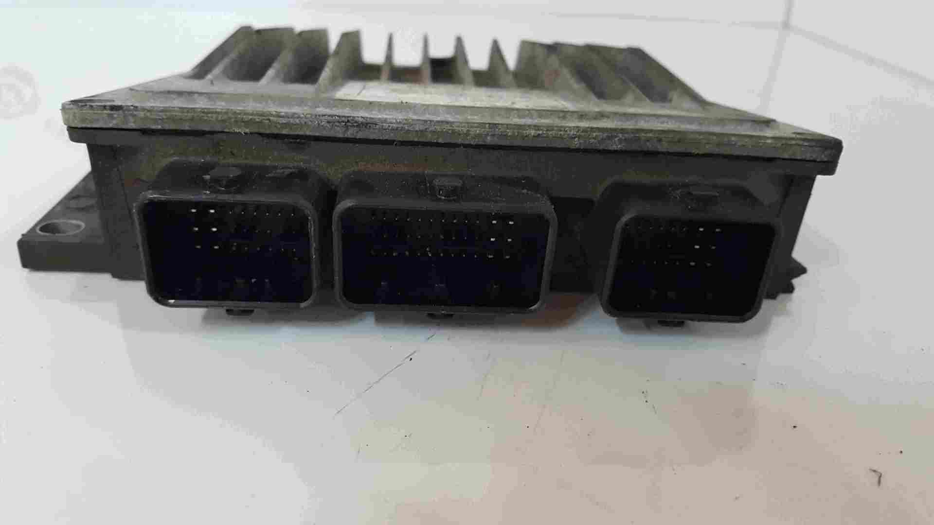 Thumb 2 Renault Clio Kangoo MK2 2001-2005 1.5 DCi Engine Control Unit ECU Computer