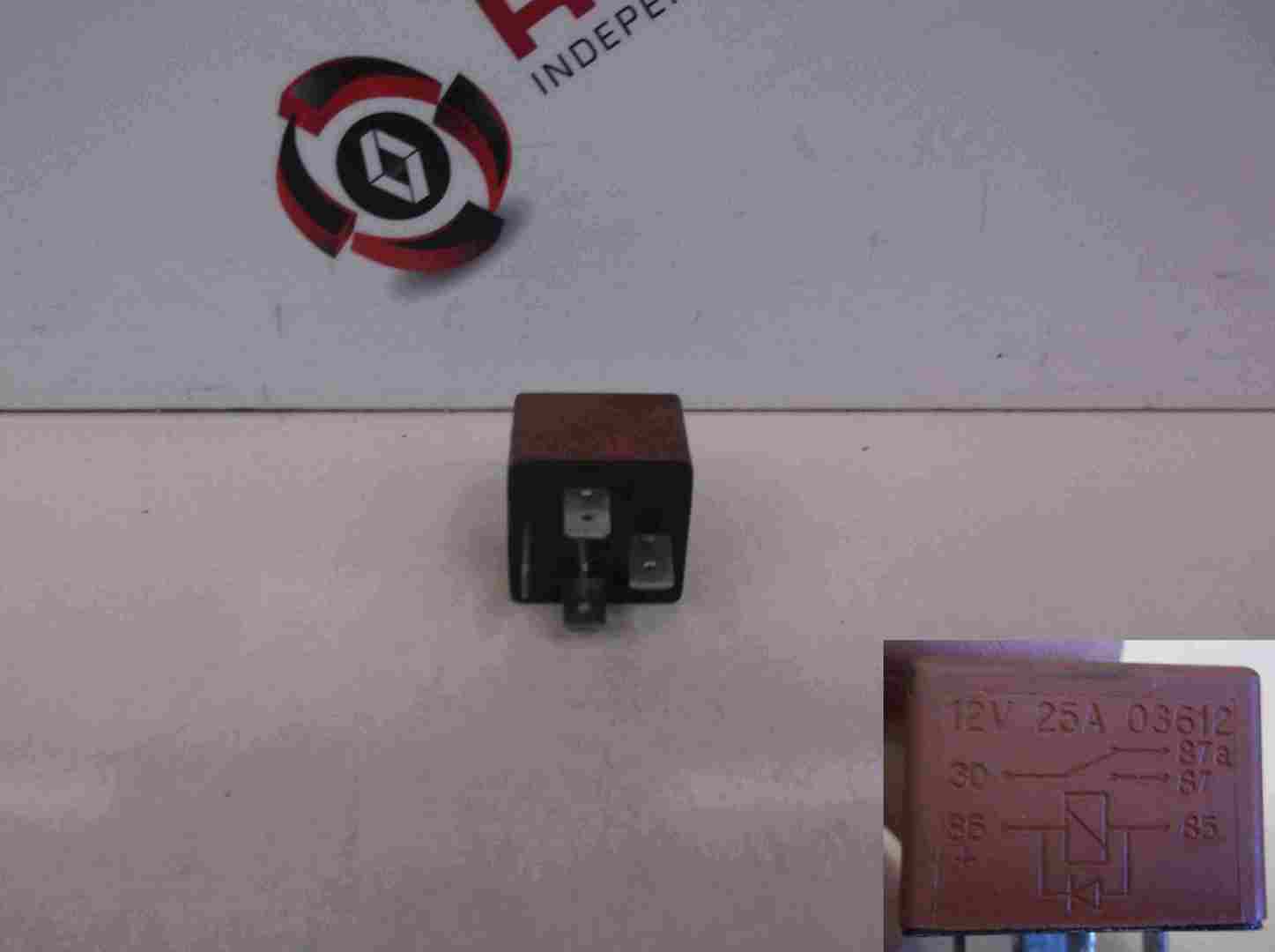 Renault Clio Laguna Megane Scenic Kangoo Brown Relay 03612