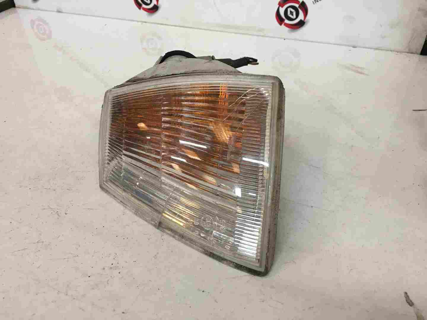 Renault Clio MK1 1990-1996 Passenger NSF Front Indicator