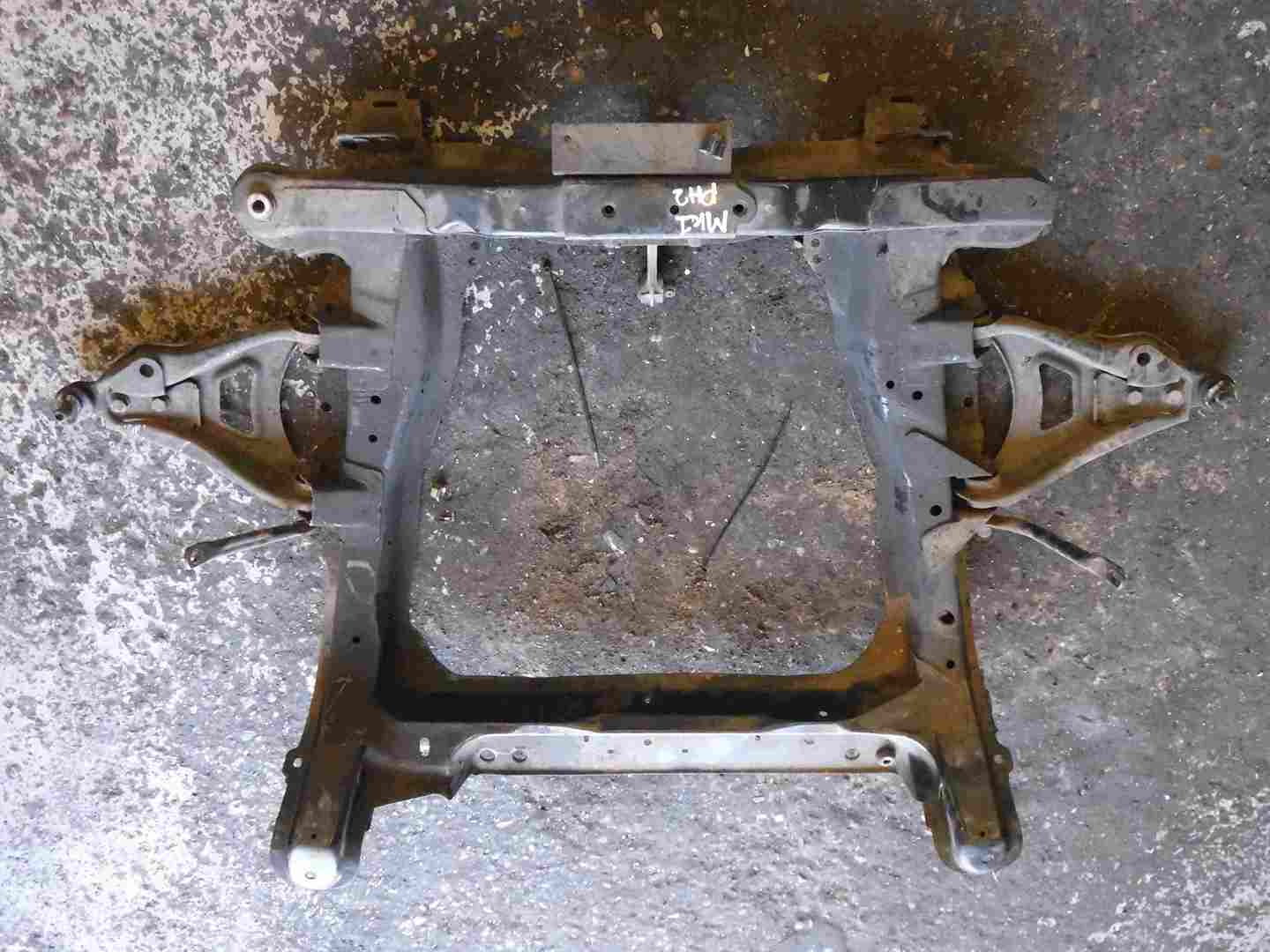 Renault Clio MK1 1990-1998 Front Subframe Wish Bones