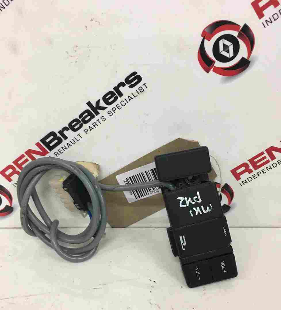 Renault Clio MK1 1999-1998 Steering Wheel Radio Controls