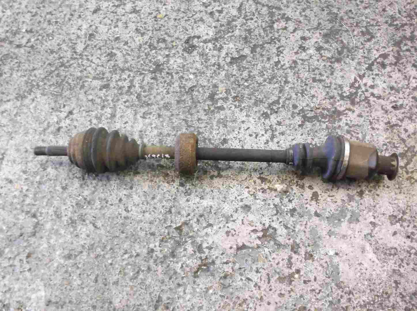 Renault Clio MK2 1998-2001 1.2 16v Drivers OSF Front Driveshaft 
