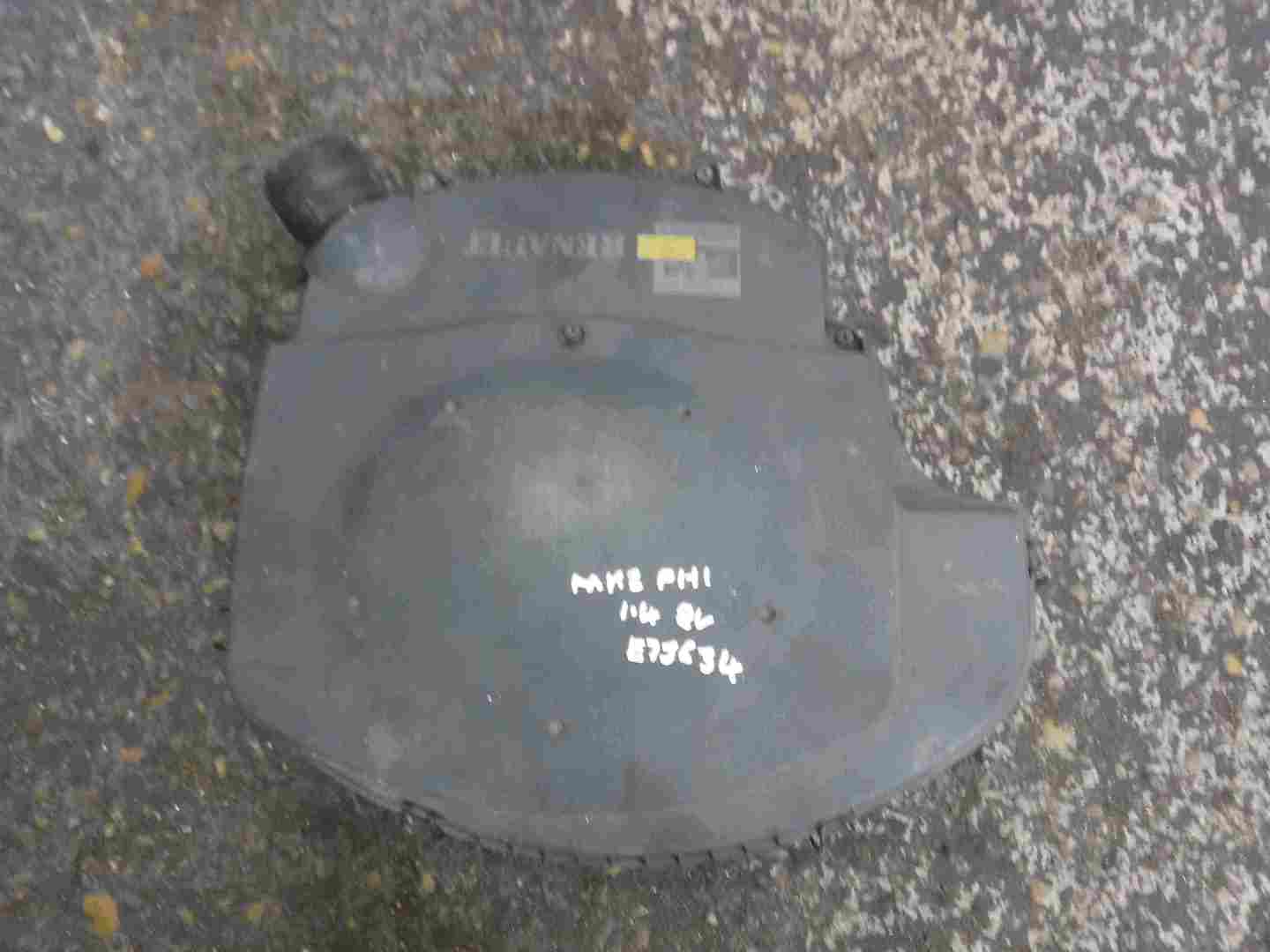 Renault Clio MK2 1998-2001 1.4 8v Airbox Filter Housing E7F 634