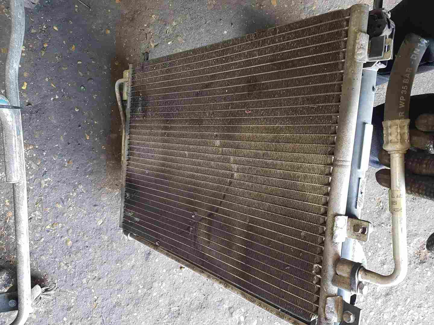 Thumb 2 Renault Clio MK2 1998-2001 1.6 8V Radiator RAD Pack