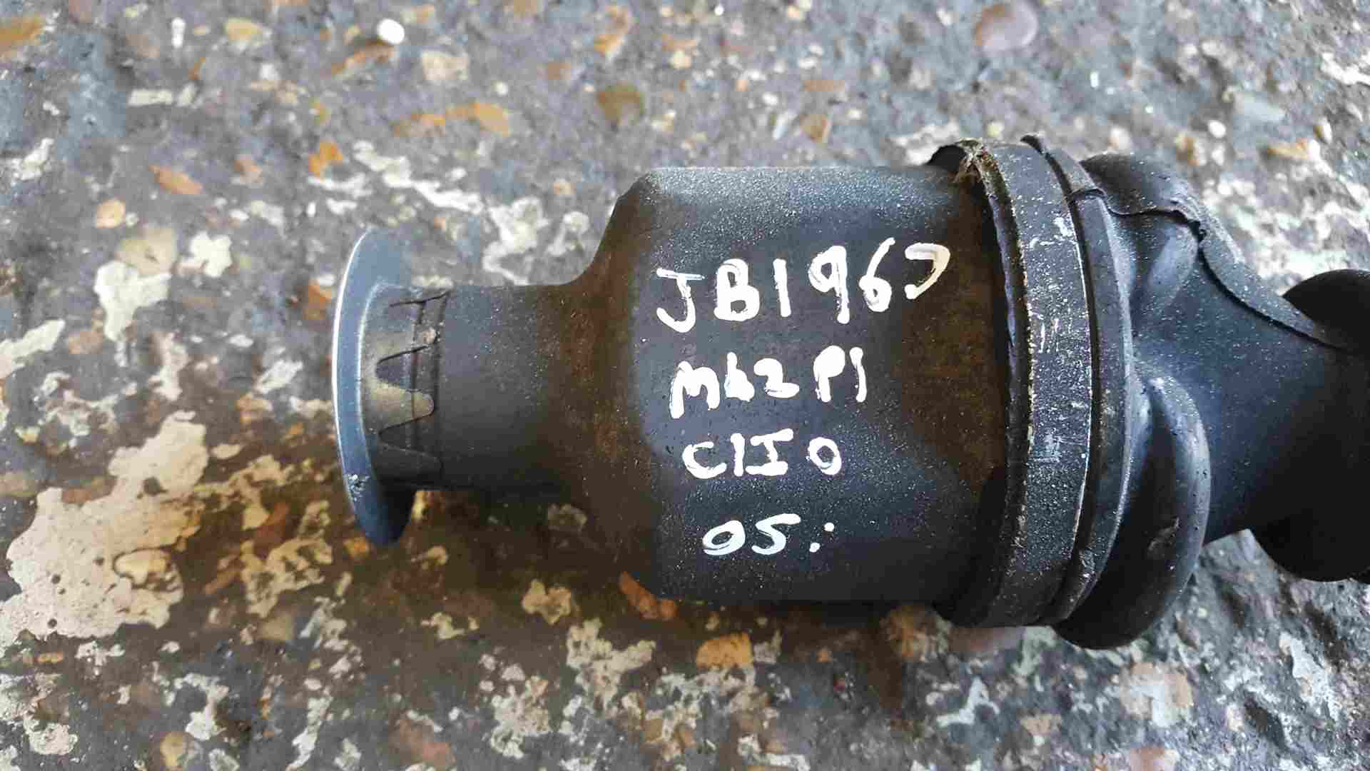 Thumb 2 Renault Clio MK2 1998-2001 1.9D Drivers OSF Front Driveshaft