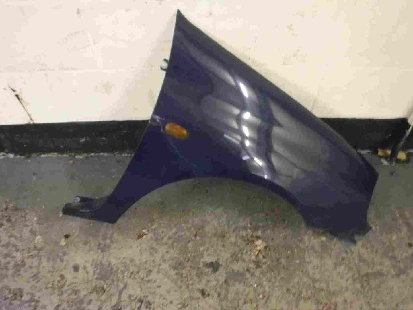 Renault Clio MK2 1998-2001 Drivers OS Wing Blue OV460