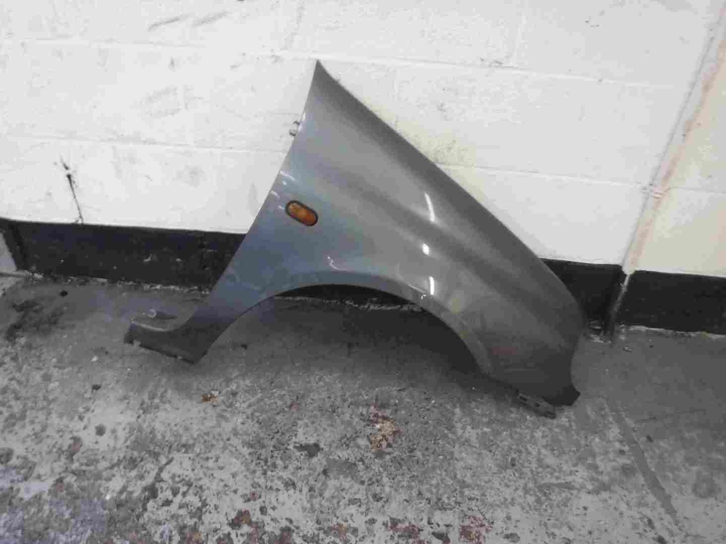 Renault Clio MK2 1998-2001 Drivers OS Wing Grey MV630