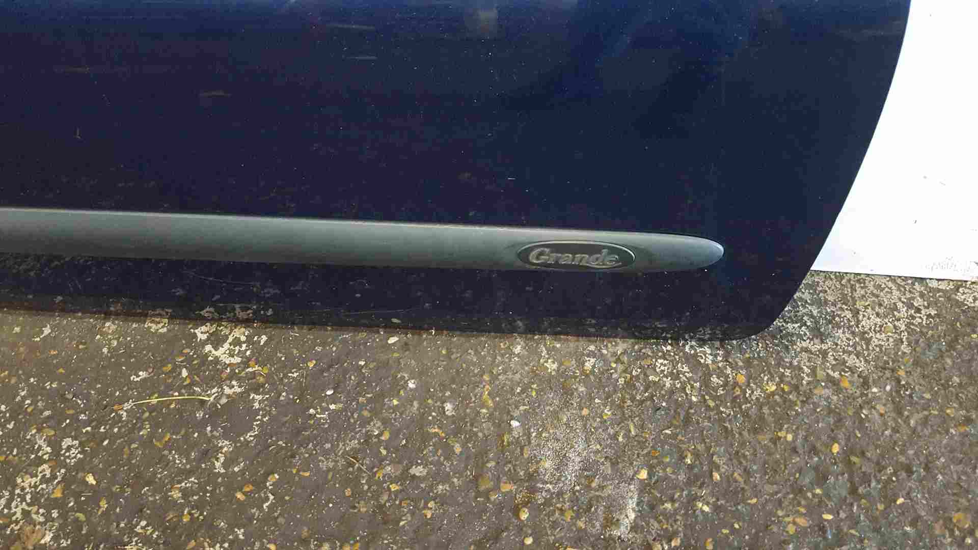 Thumb 3 Renault Clio MK2 1998-2001 Drivers OSF Front Door Blue 432