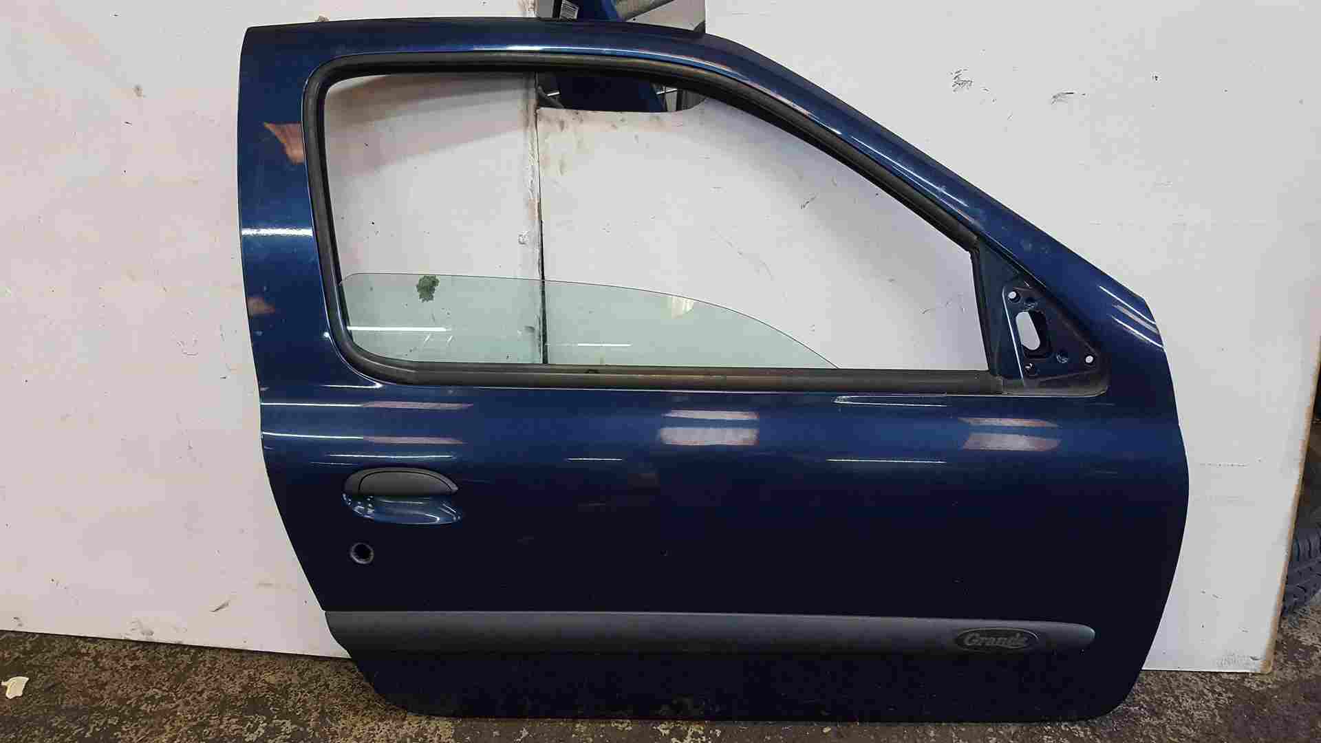 Thumb 7 Renault Clio MK2 1998-2001 Drivers OSF Front Door Blue 432