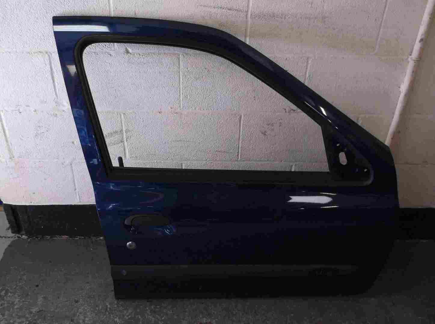 Renault Clio MK2 1998-2001 Drivers OSF Front Door Blue 432