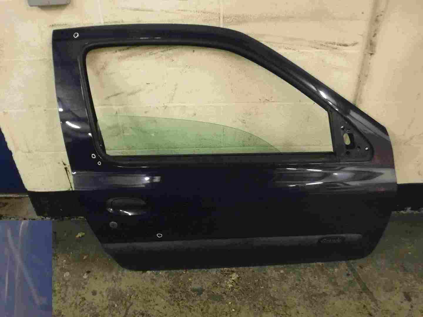 Renault Clio MK2 1998-2001 Drivers OSF Front Door Blue OV460 3dr