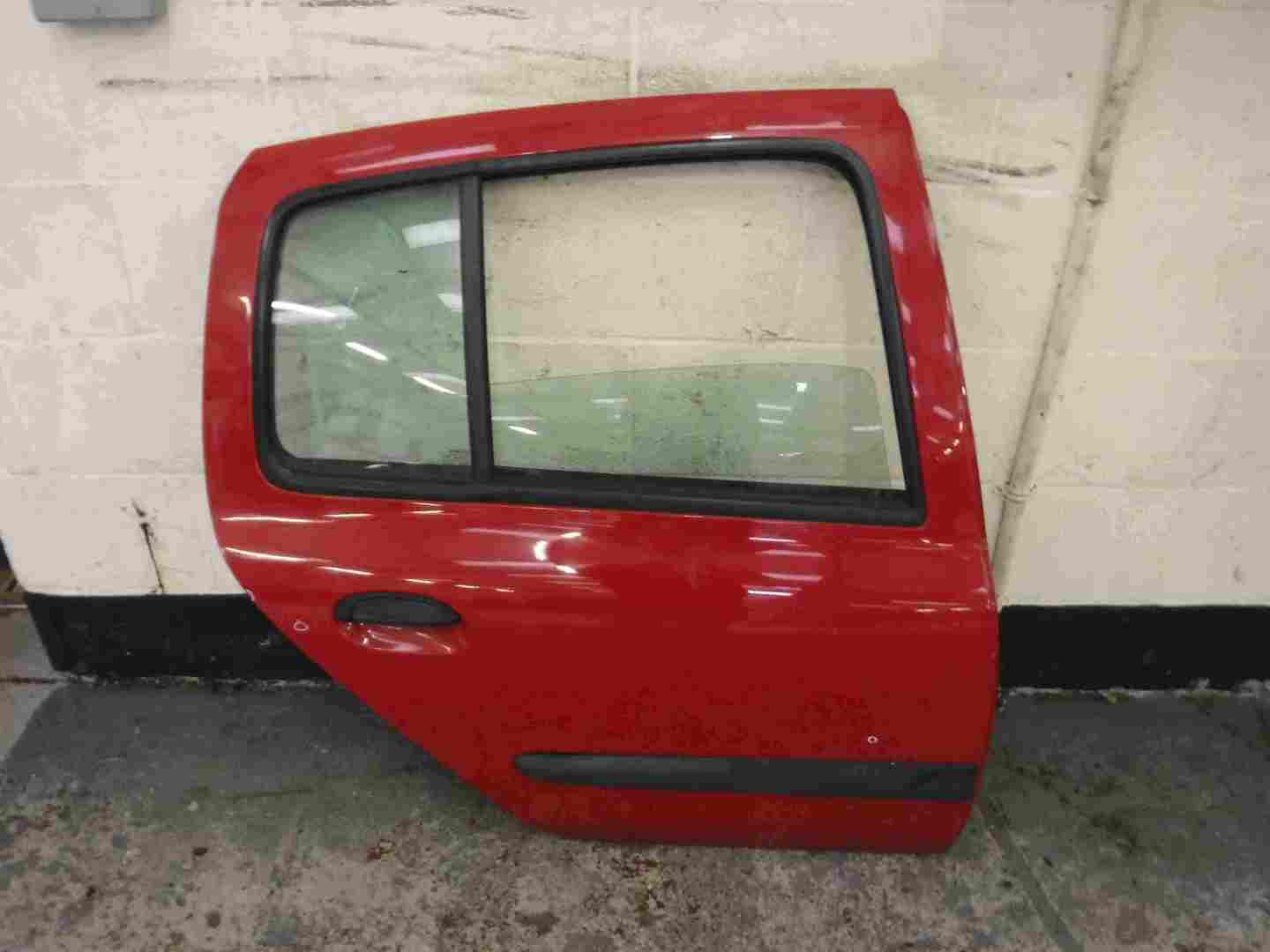 Renault Clio MK2 1998-2001 Drivers OSR Rear Door Red OV727
