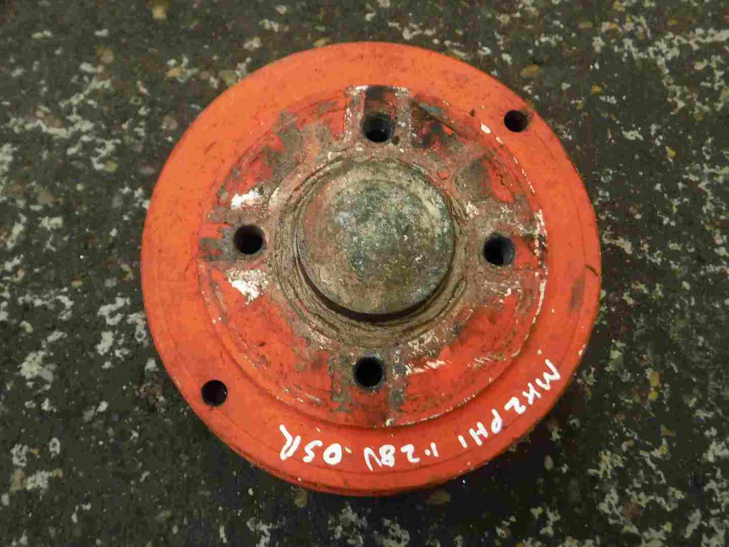 Renault Clio MK2 1998-2001 Drivers OSR Rear Stub Axle Drum Red