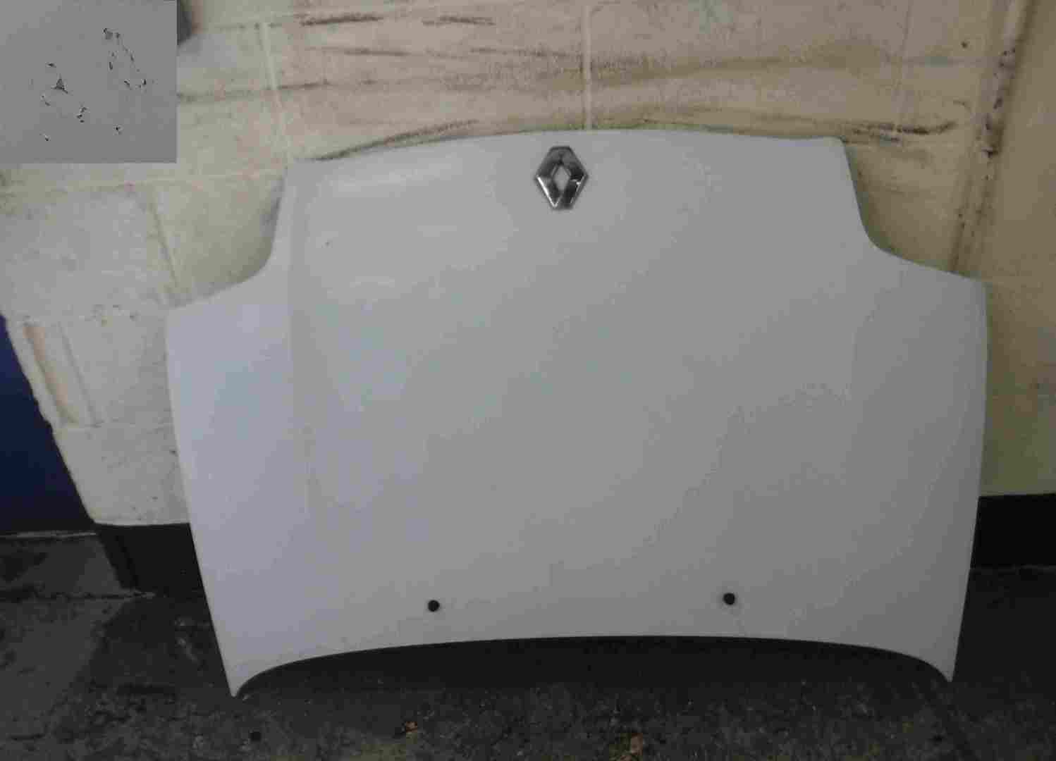 Renault Clio MK2 1998-2001 Front Bonnet White D389