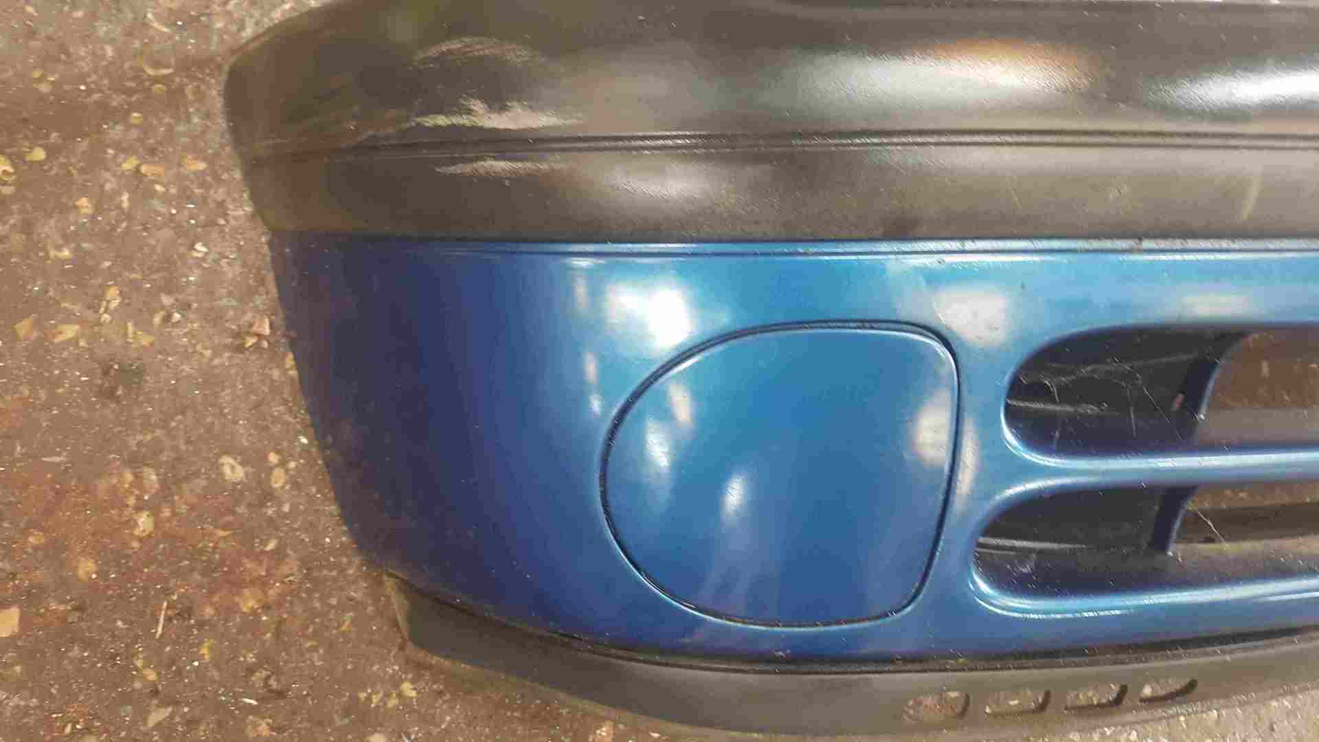 Thumb 2 Renault Clio MK2 1998-2001 Front Bumper Blue 408