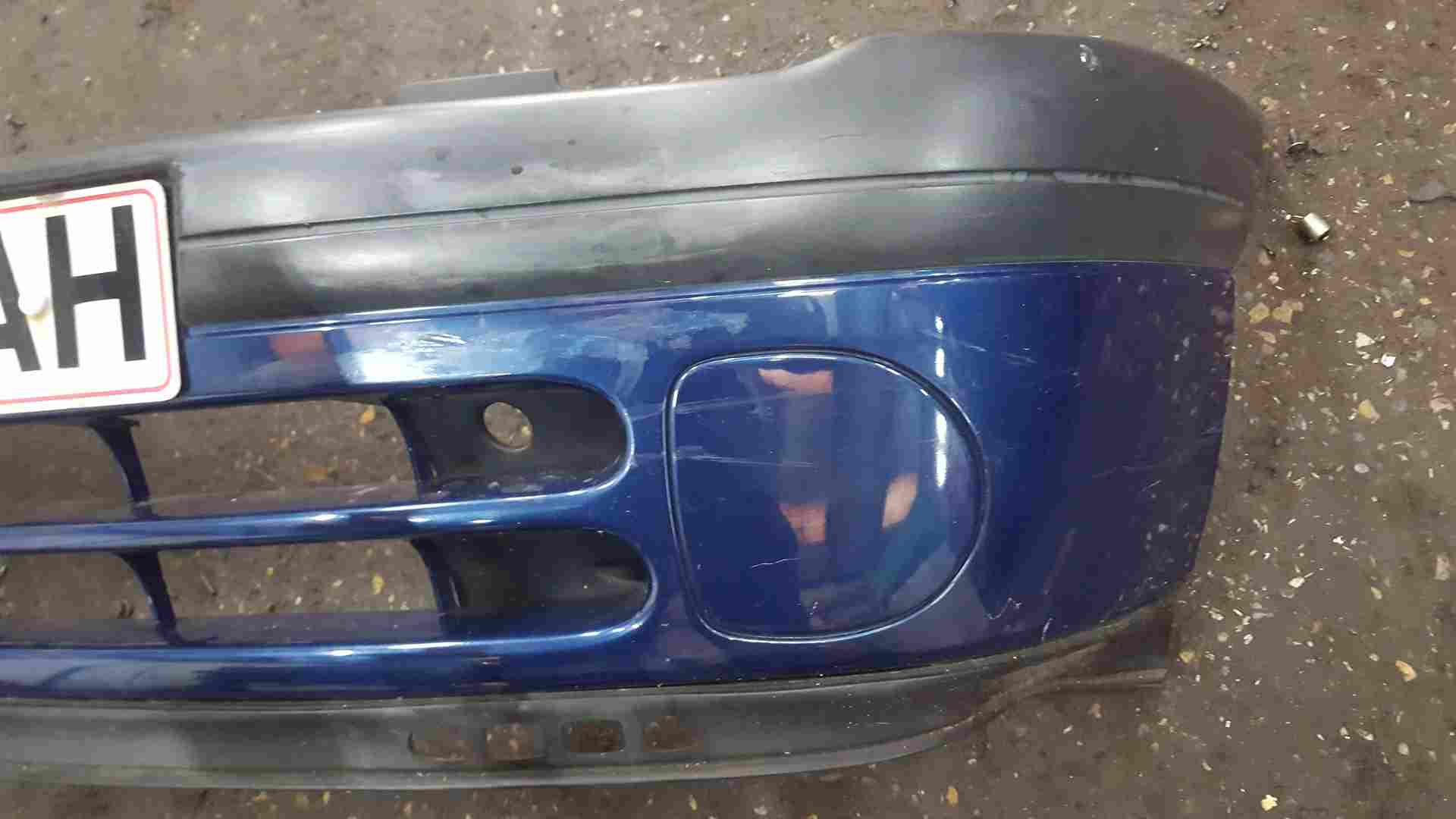 Thumb 2 Renault Clio MK2 1998-2001 Front Bumper Blue 432
